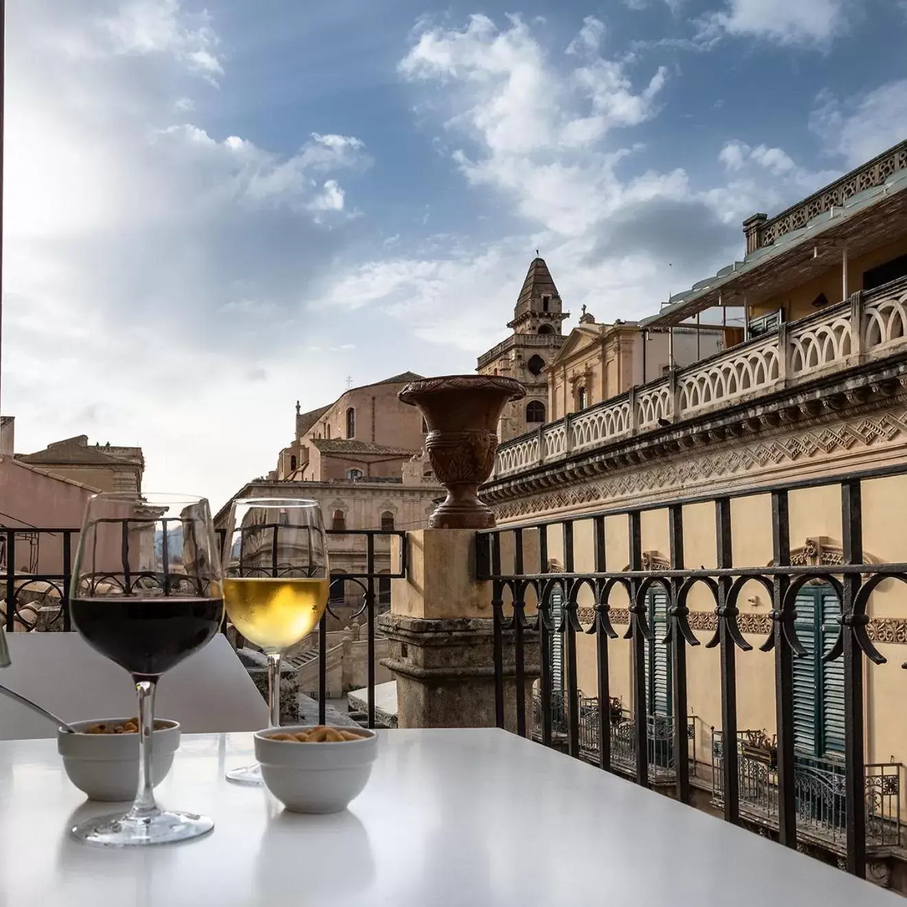 Double Room with Terrace and City View in Hotel Porta Reale Double Room with Terrace and City View in Hotel Porta Reale