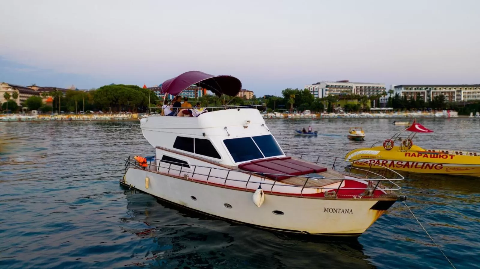 People in Yucesan Hotel