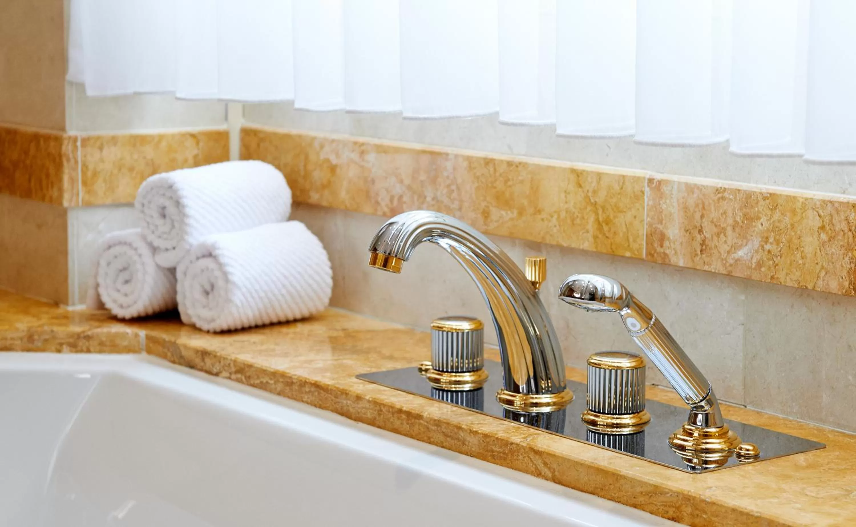 Bathroom in Renaissance Paris La Defense Hotel