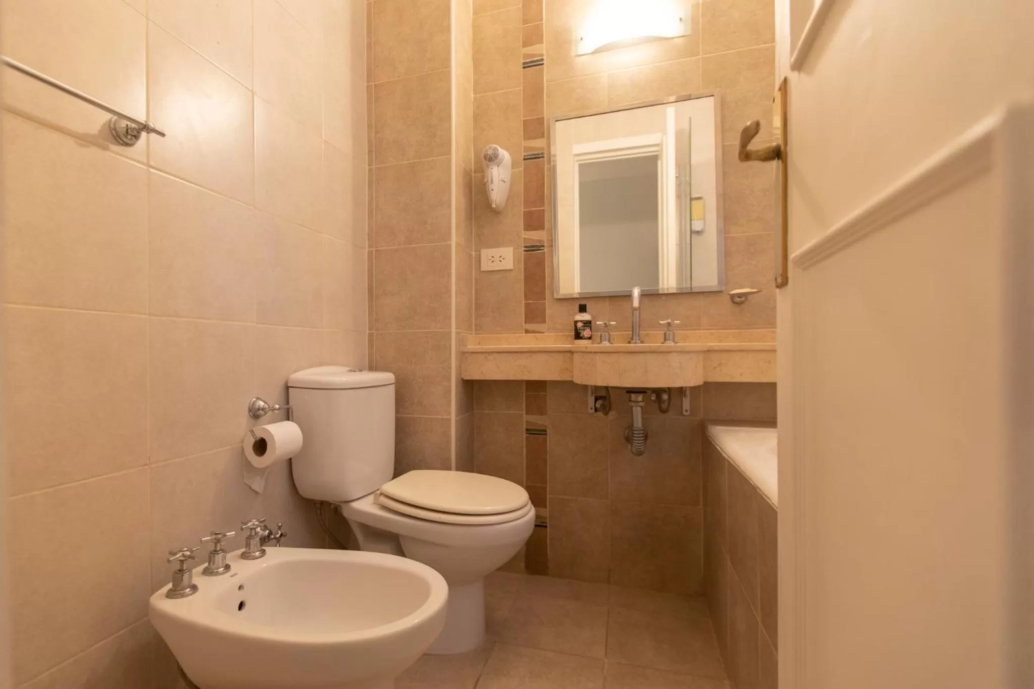 Bathroom in El Misti Hotel Buenos Aires Centro