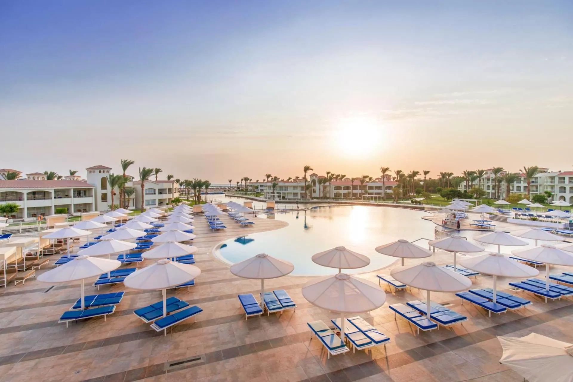 Swimming pool in Pickalbatros Dana Beach Resort - Aqua Park