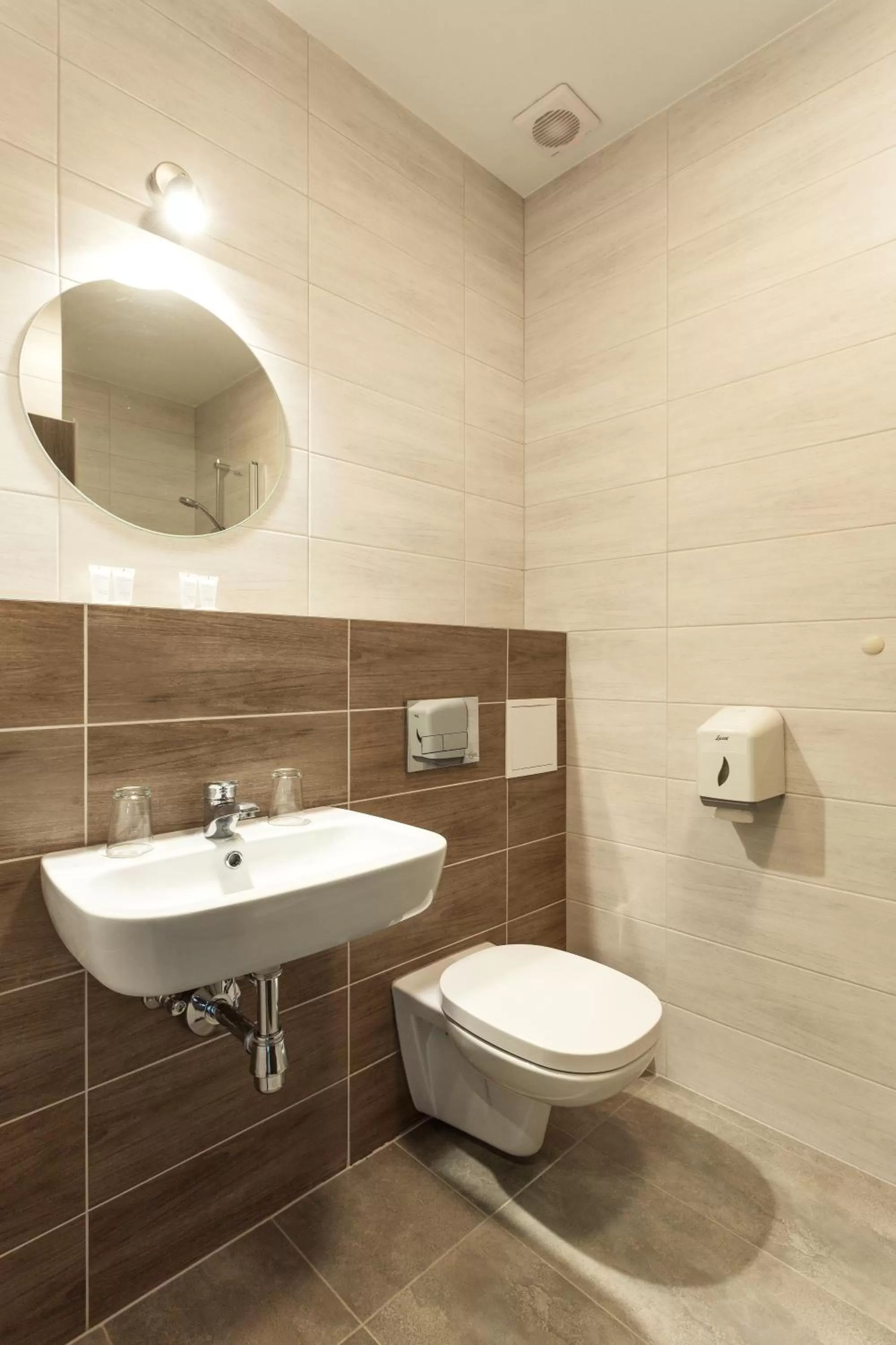 Toilet in Old Town Trio