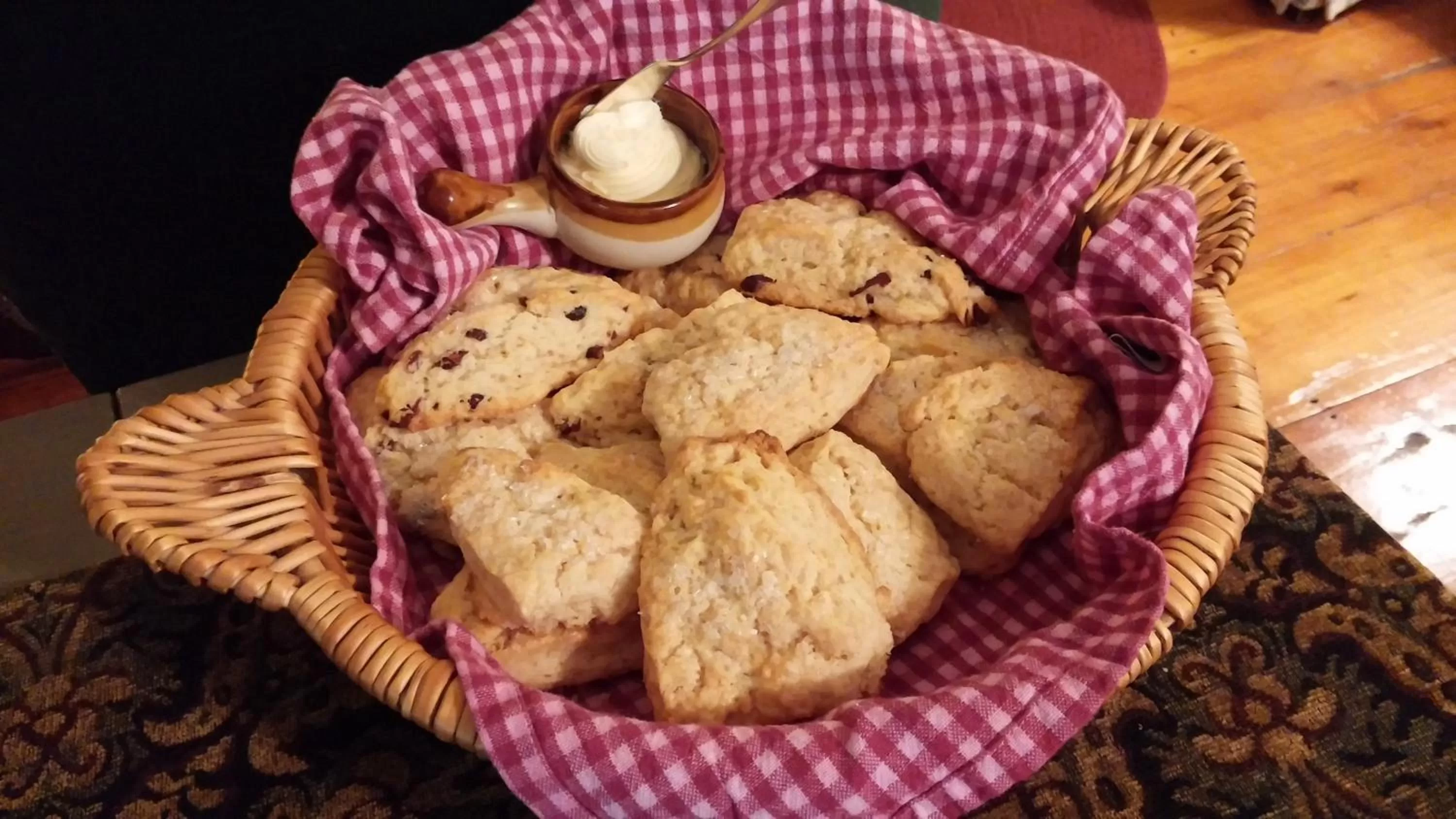 Restaurant/places to eat, Food in Benjamin Prescott Inn