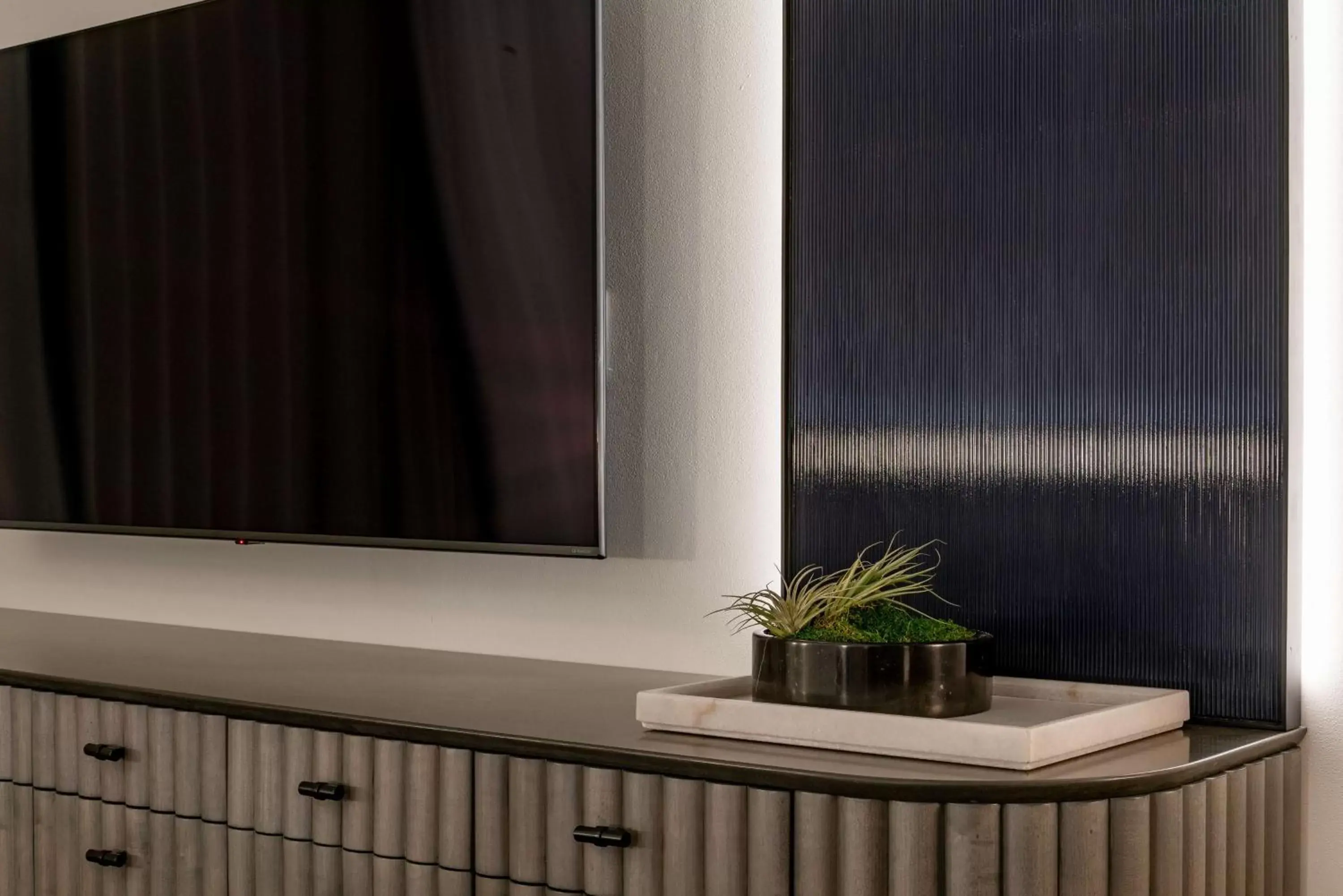 Queen Room with Two Queen Beds - Mobility Access in The Morrow Washington Dc, Curio Collection By Hilton Queen Room with Two Queen Beds - Mobility Access in The Morrow Washington Dc, Curio Collection By Hilton