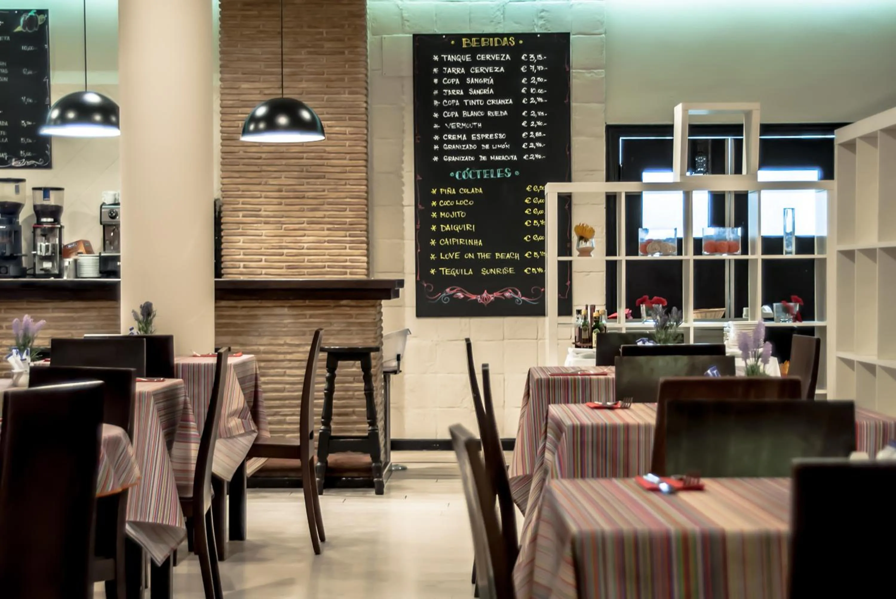 Restaurant/places to eat in Ona Ogisaka Garden