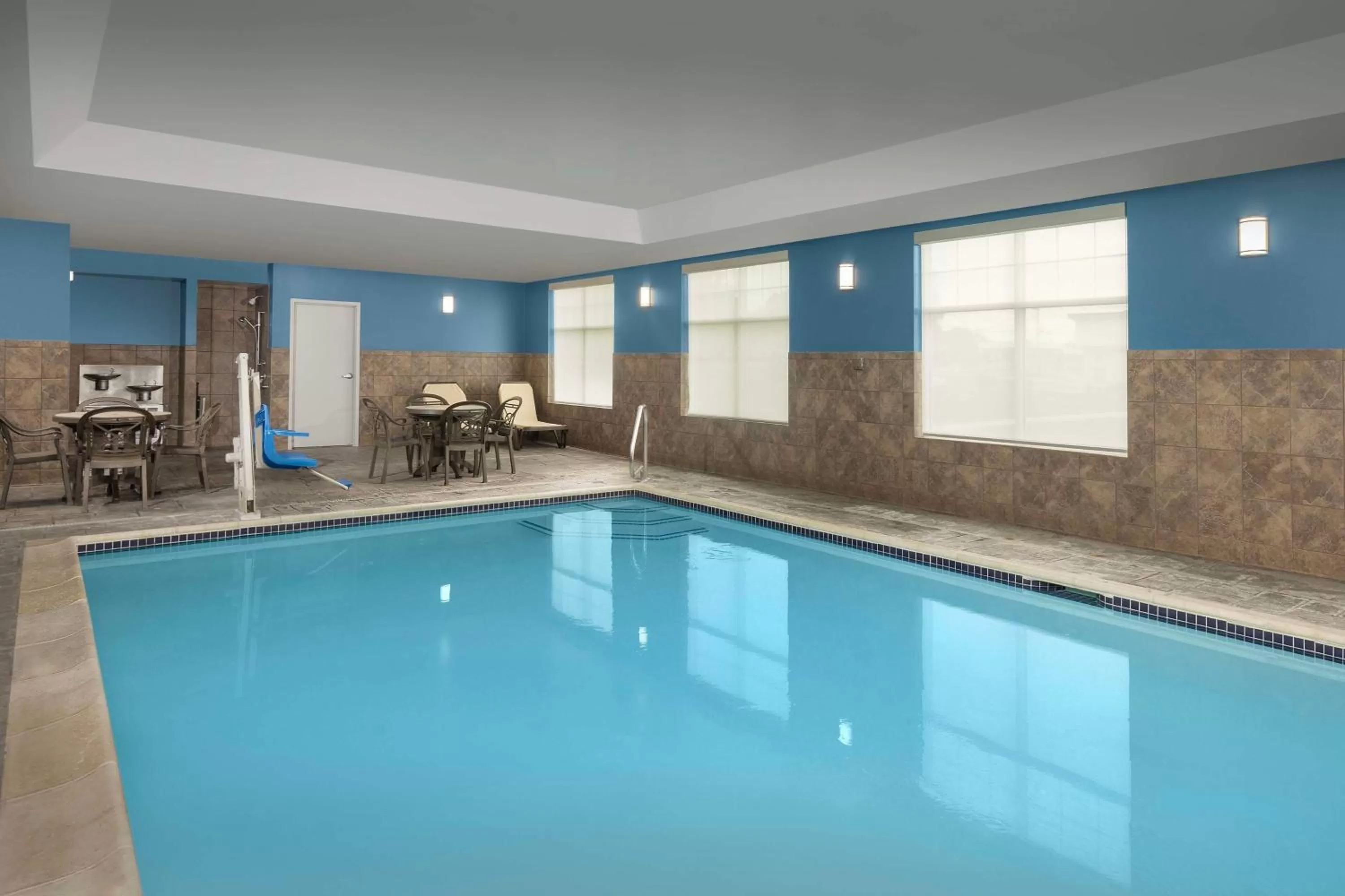 Pool view in Hampton Inn Augusta