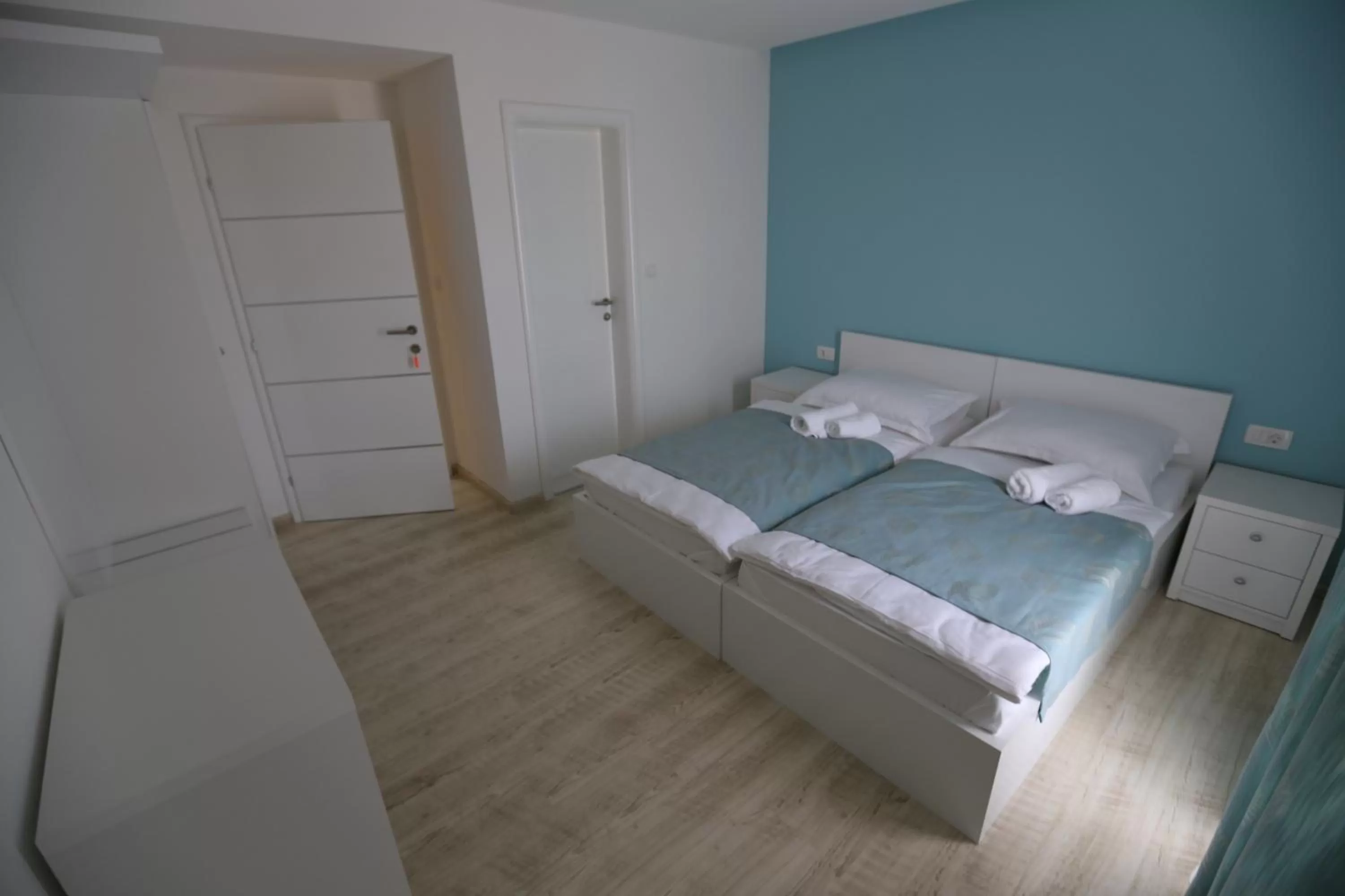 Bedroom, Bed in Villa Flowers