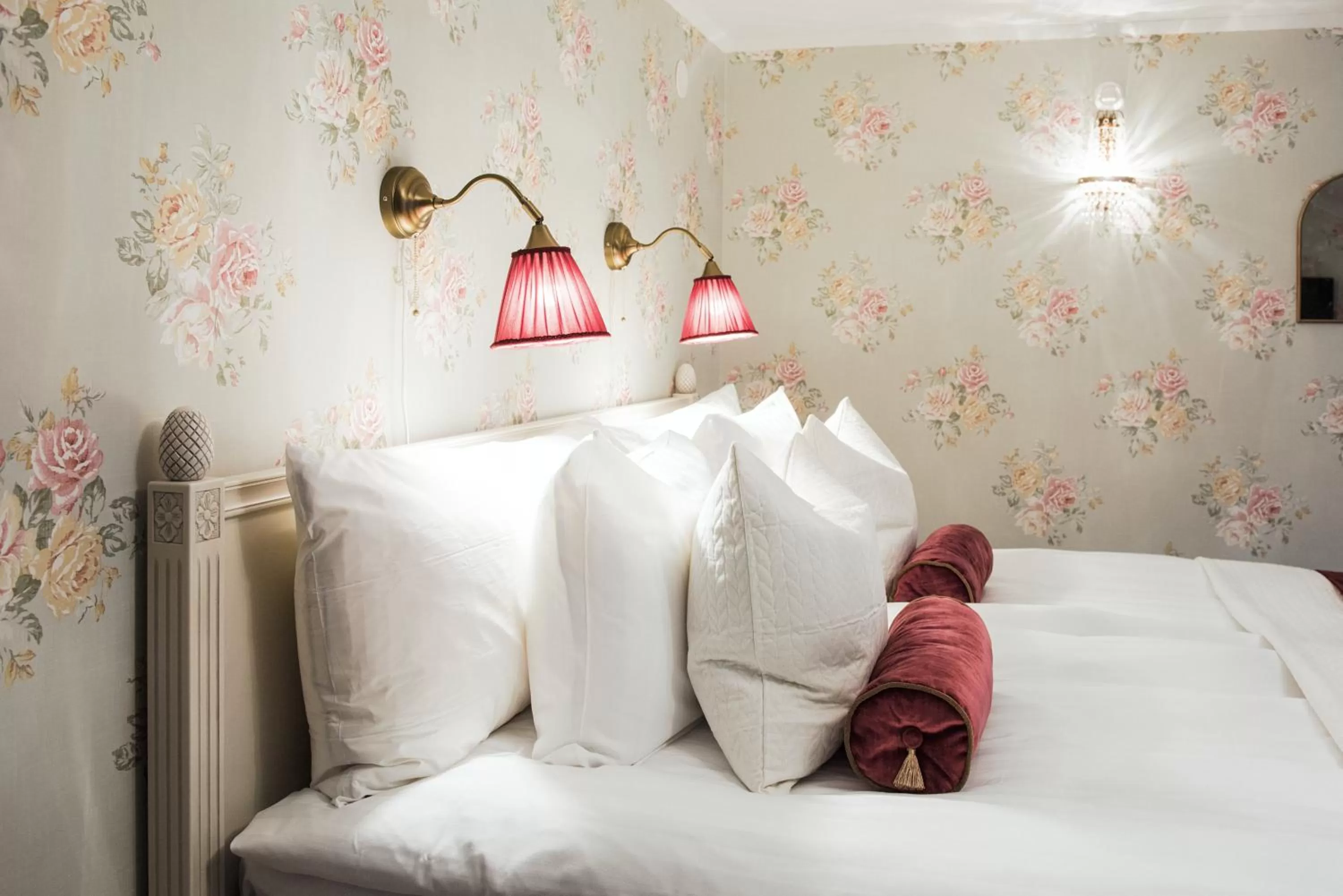 Bed in Hilma Winblads Bed & Breakfast