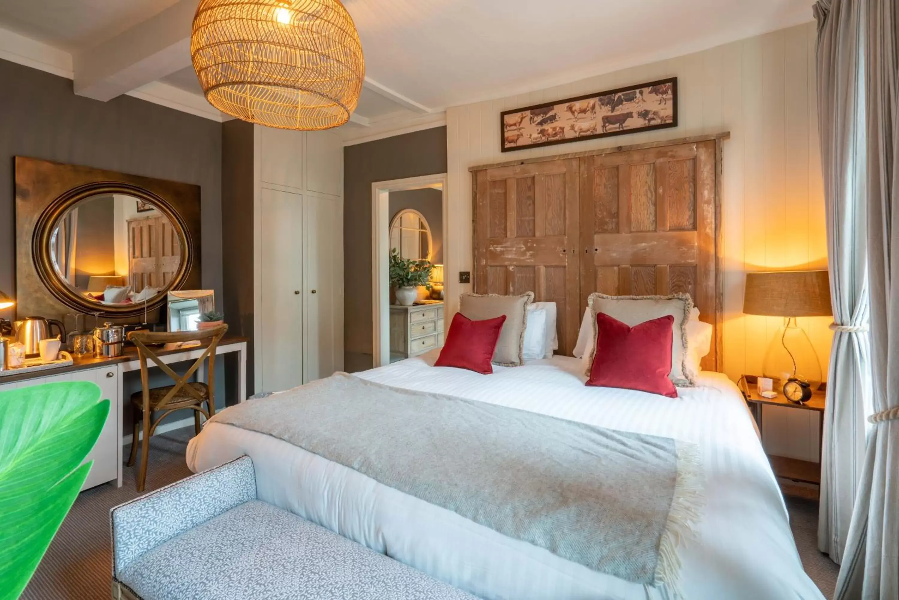 Classic Twin Room Friary - Annex in The George Inn & Plaine Classic Twin Room Friary - Annex in The George Inn & Plaine