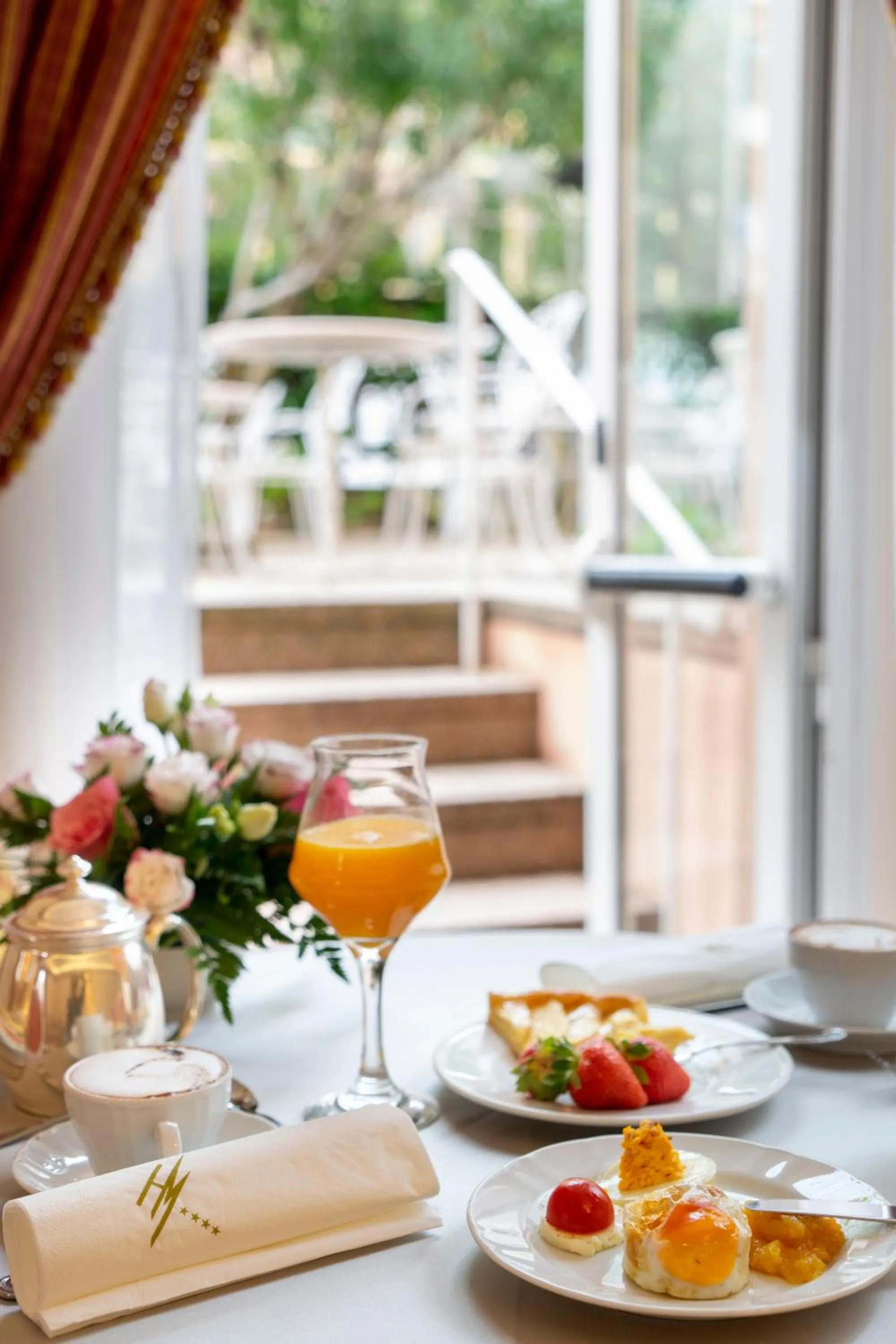 Restaurant/places to eat in Hotel Milton Rimini