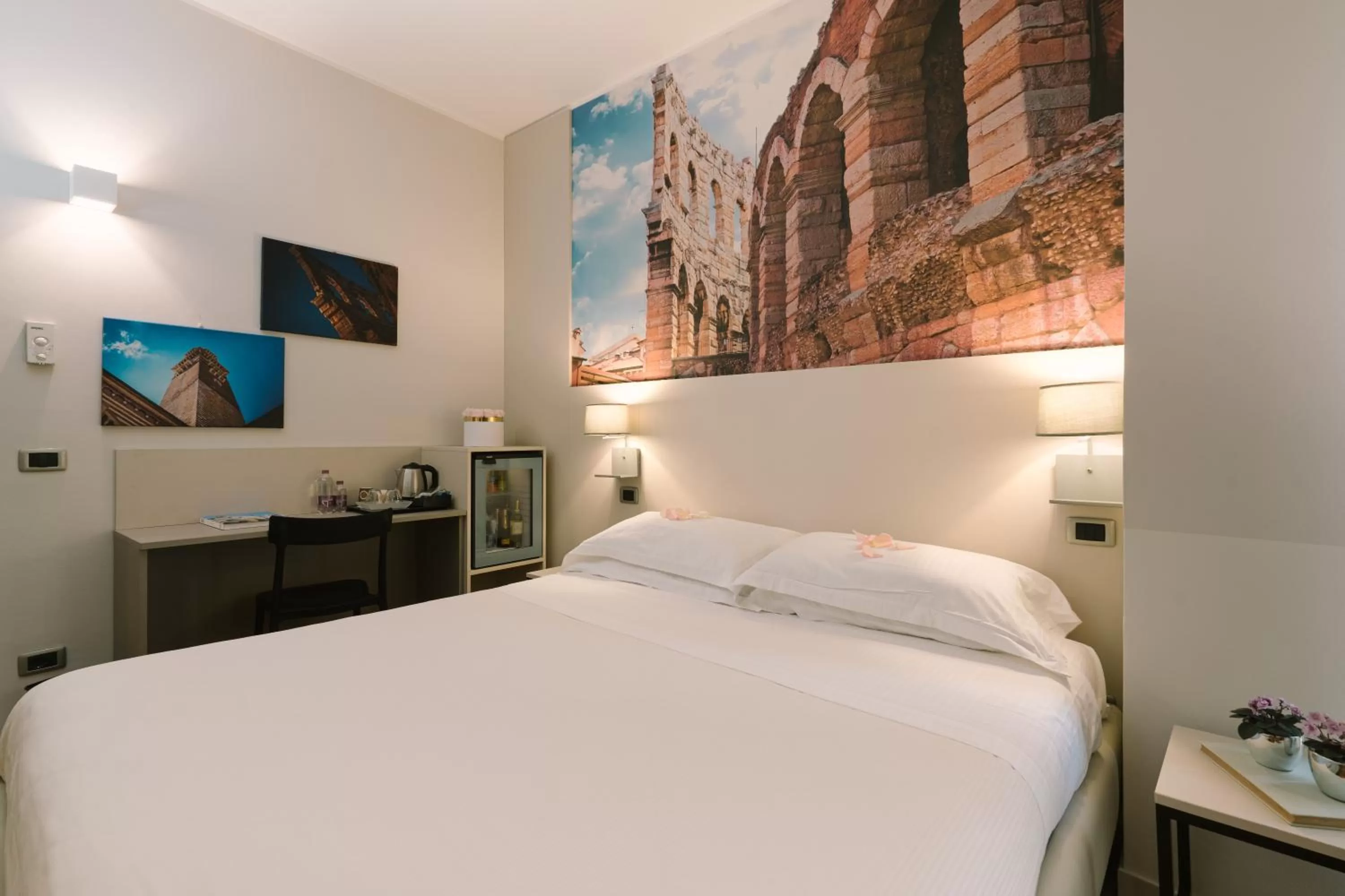 Bed in Hotel Giulietta e Romeo ***S