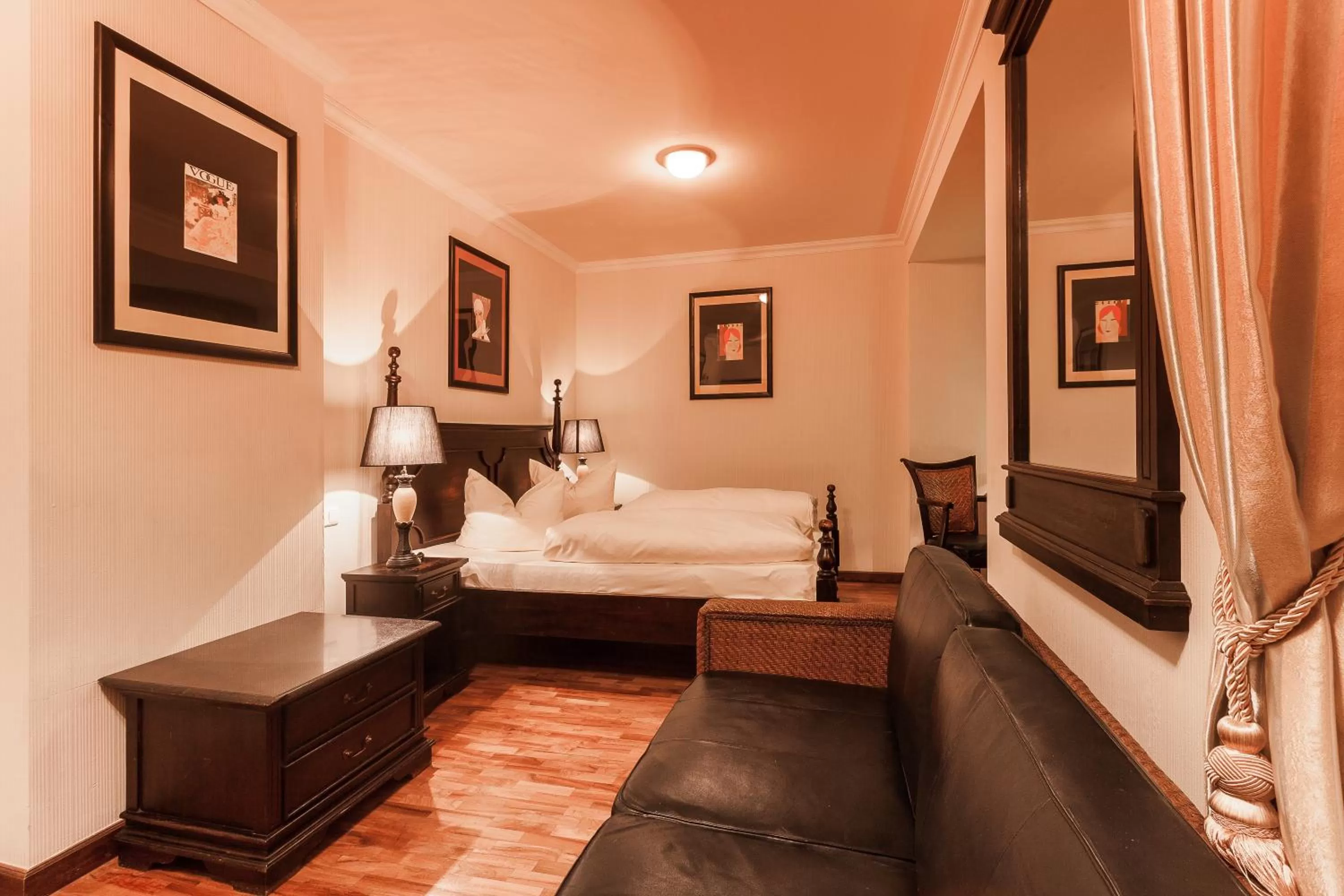 Photo of the whole room, Bed in Hotel Aviv Dresden