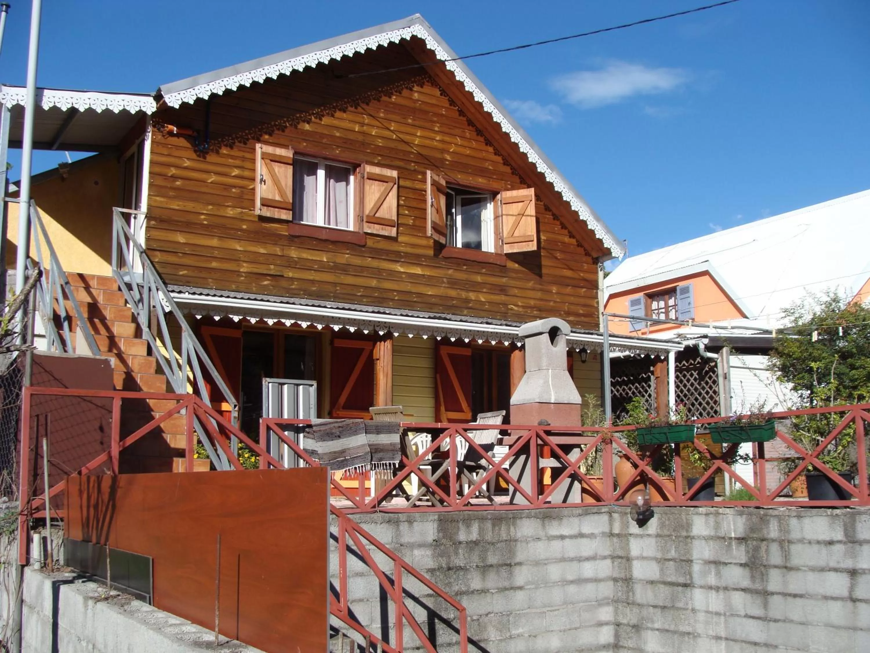 Property Building in Le Moutardier