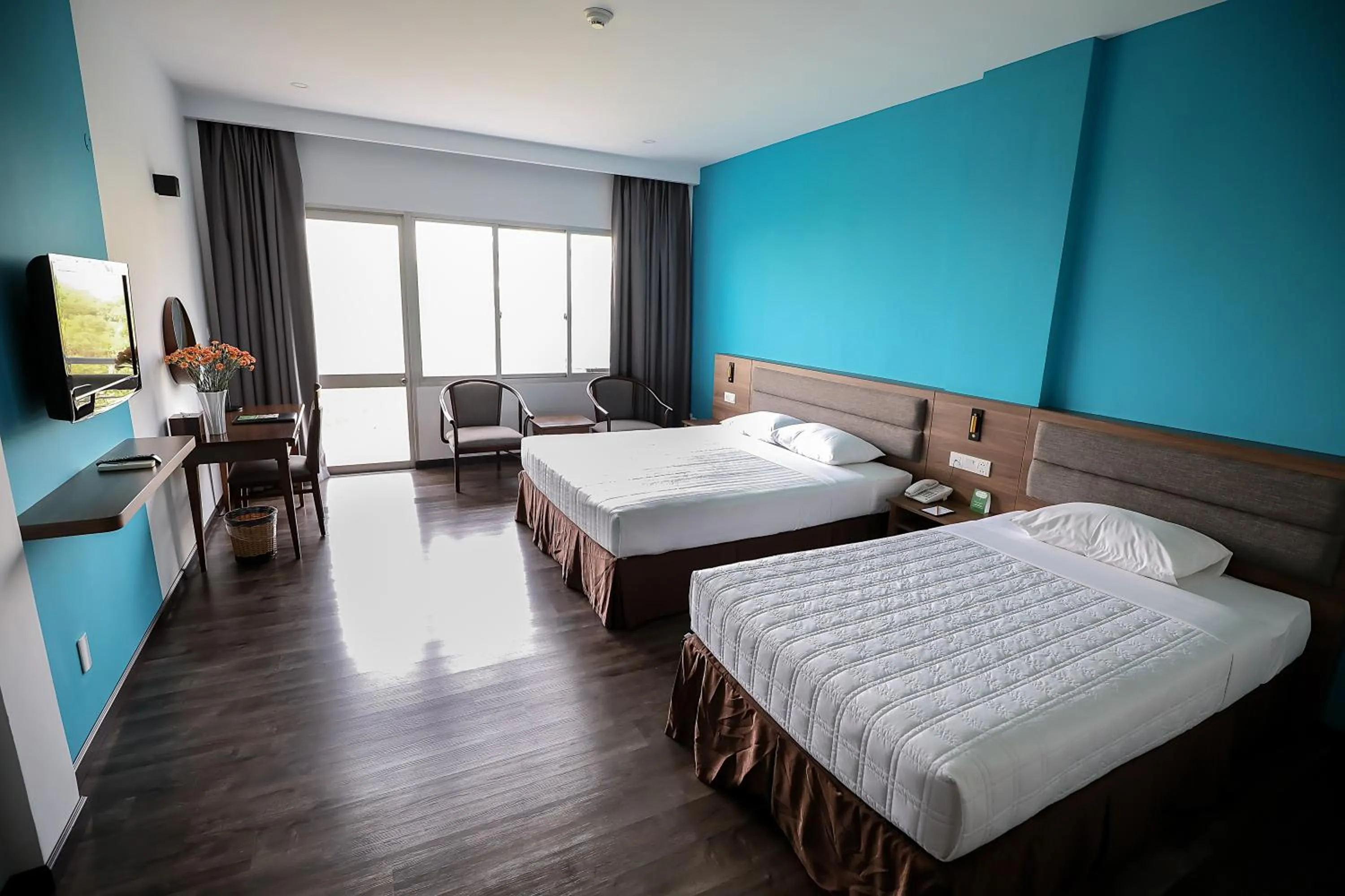 Bed in Liberty Hotel Saigon Parkview