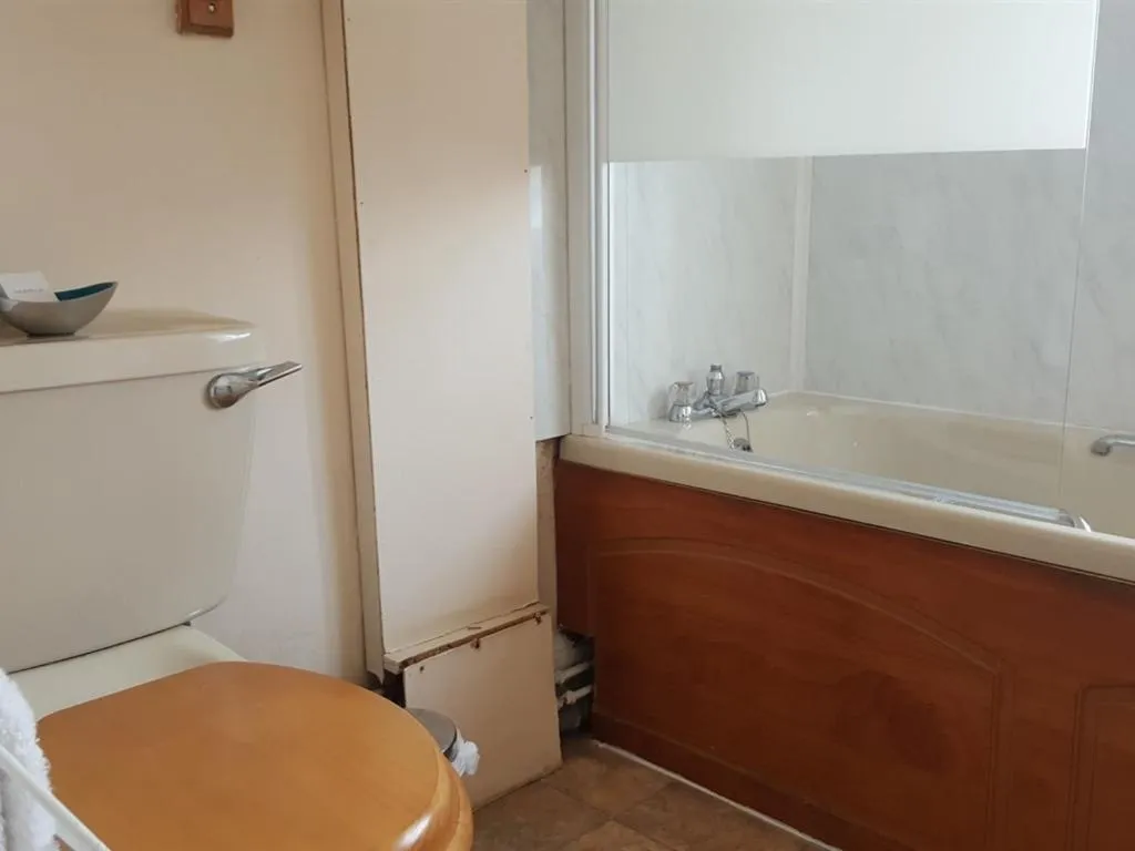 Standard Twin Room - single occupancy in The Red House