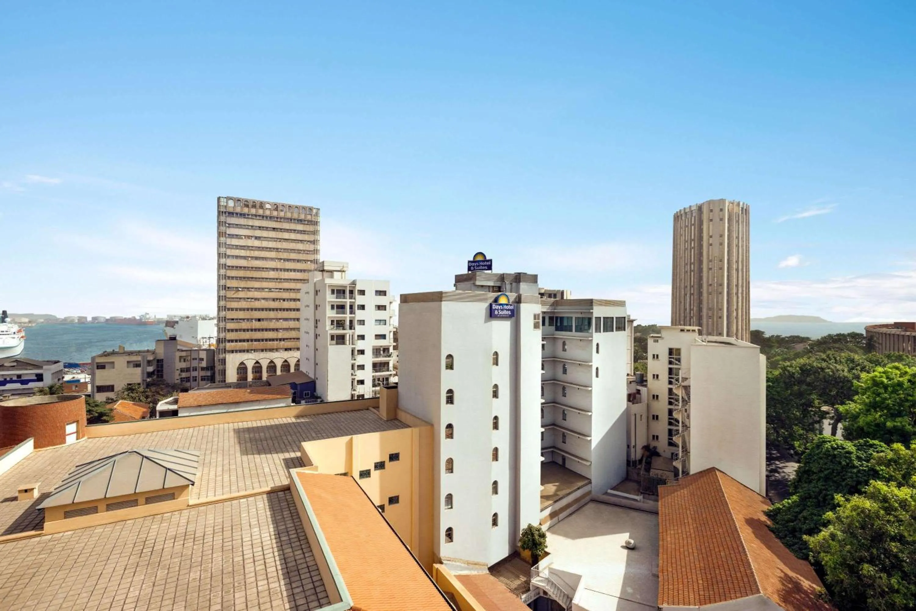 Property building in Days Hotel & Suites by Wyndham Dakar