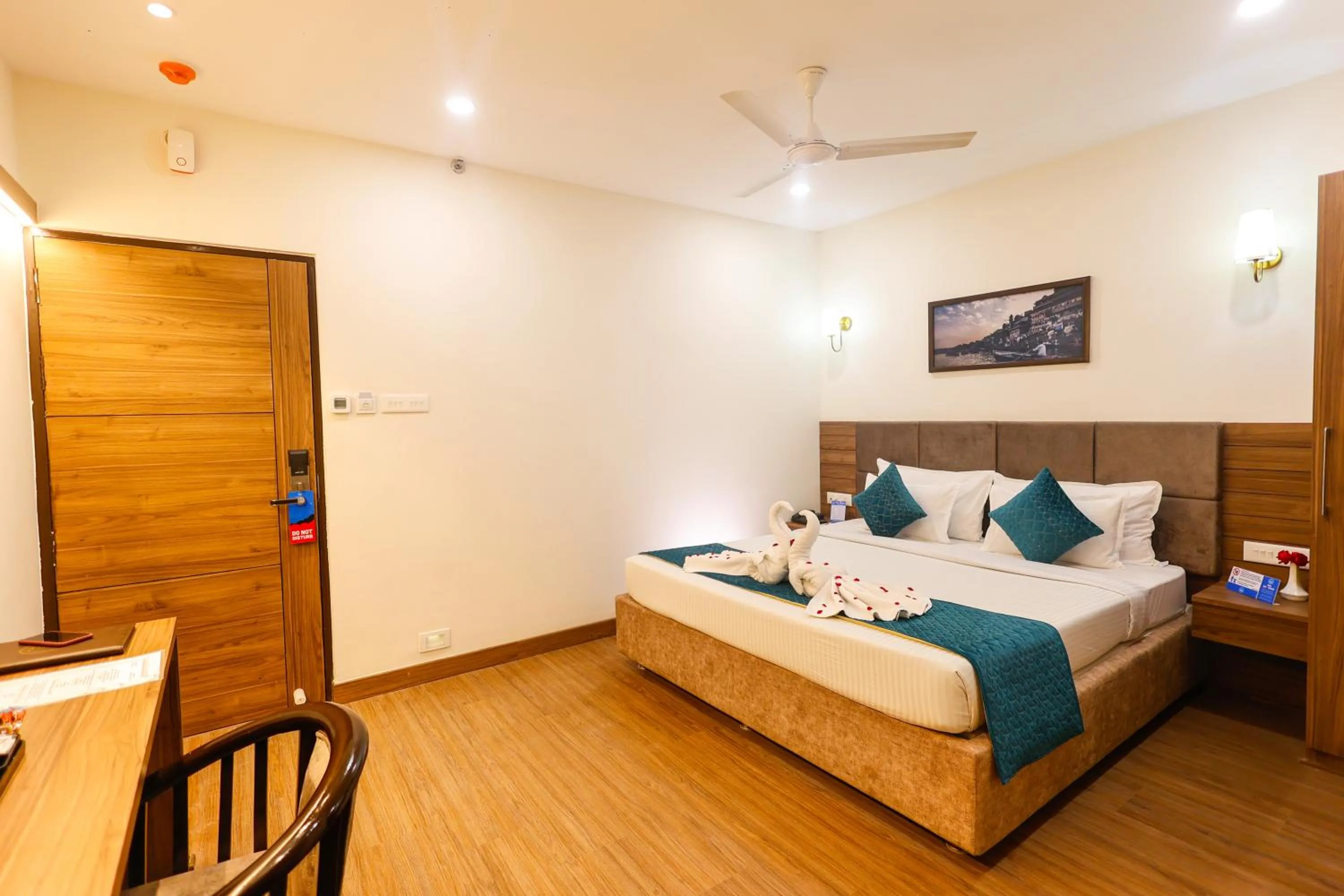 Bed in Hotel Dolphin International