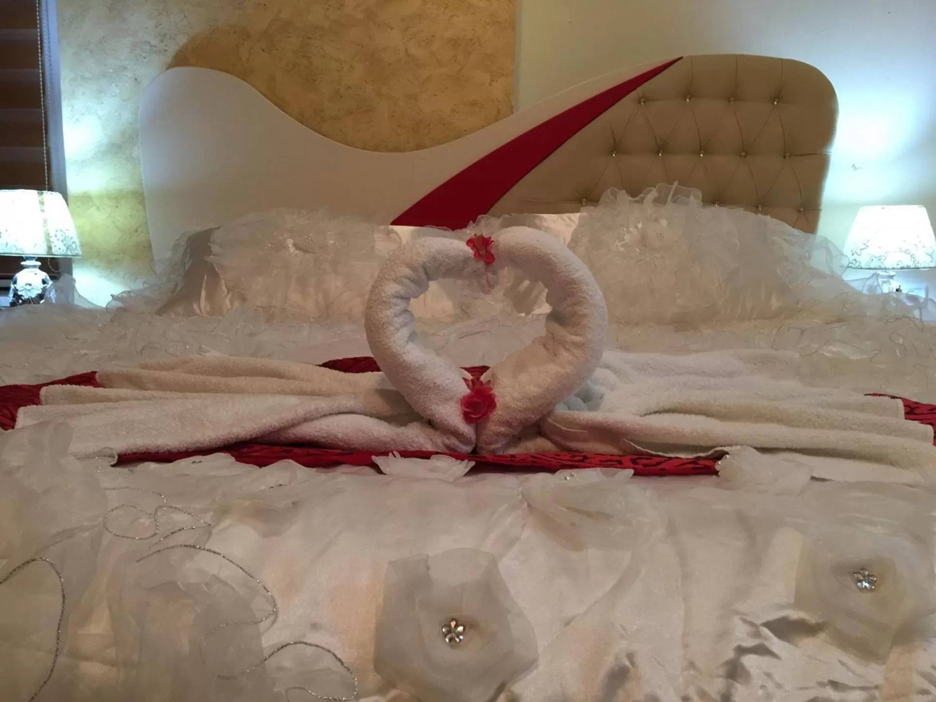 City view, Bed in Isra Hotel