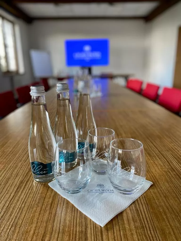 HOTEL CICHA WODA NIEPORĘT