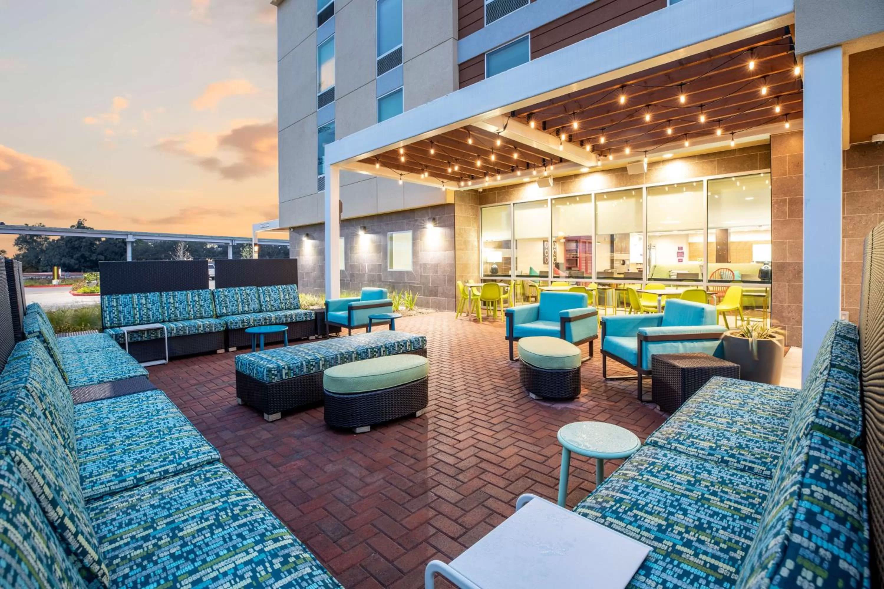 Patio in Home2 Suites by Hilton Houston Bush Intercontinental Airport Iah Beltway 8