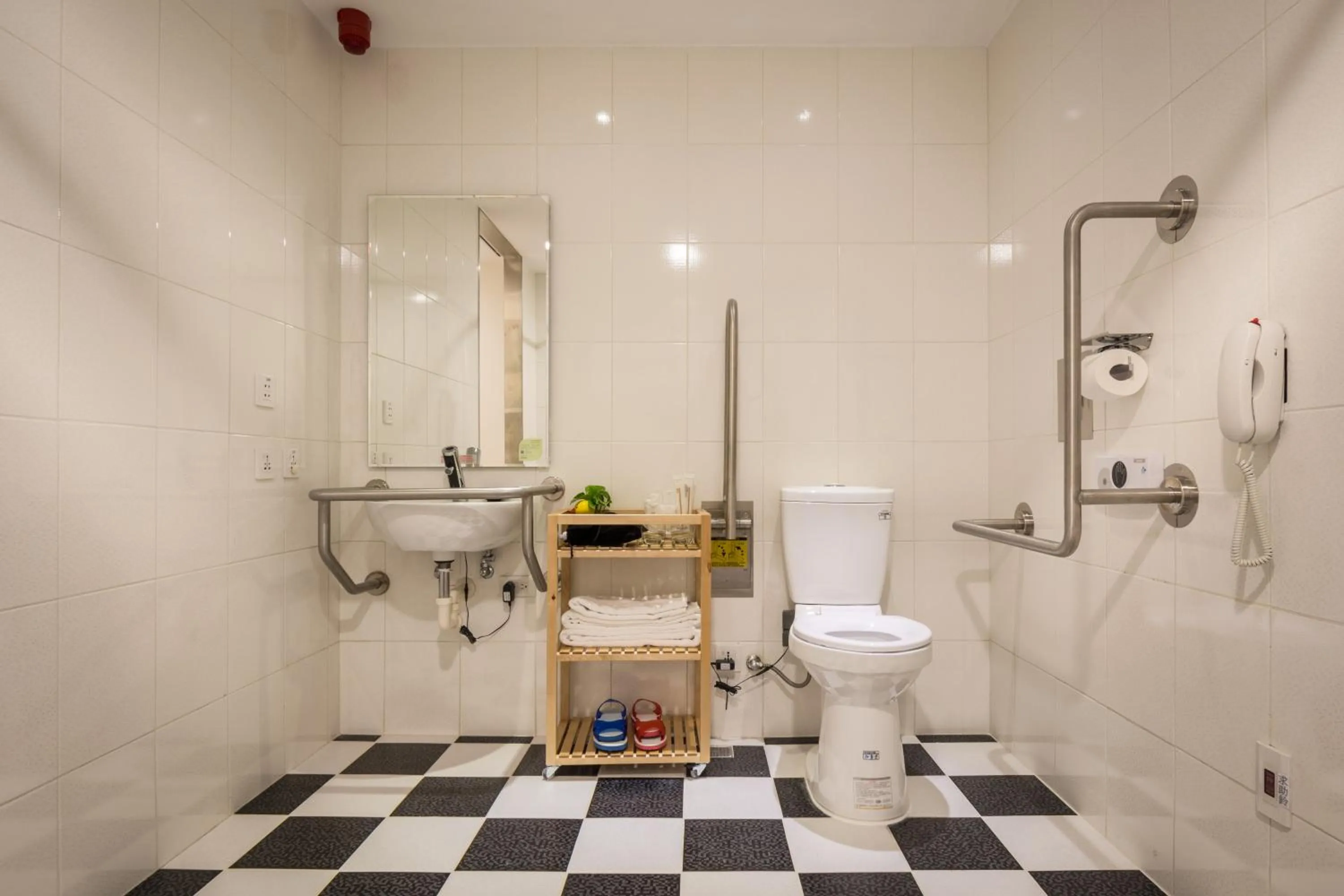 Toilet in Green World Hotel - Zhonghua