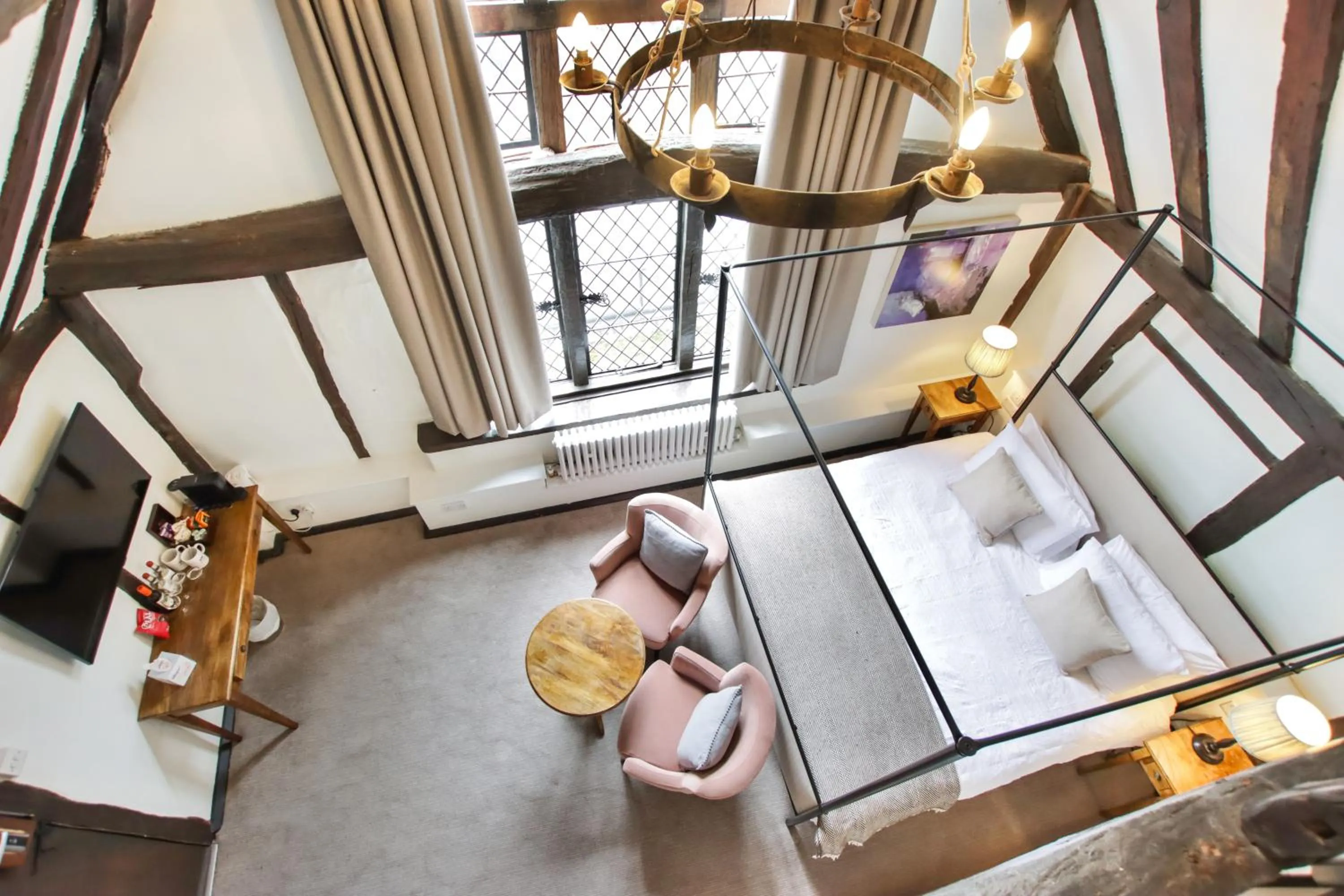 Bedroom in Kings Arms Hotel