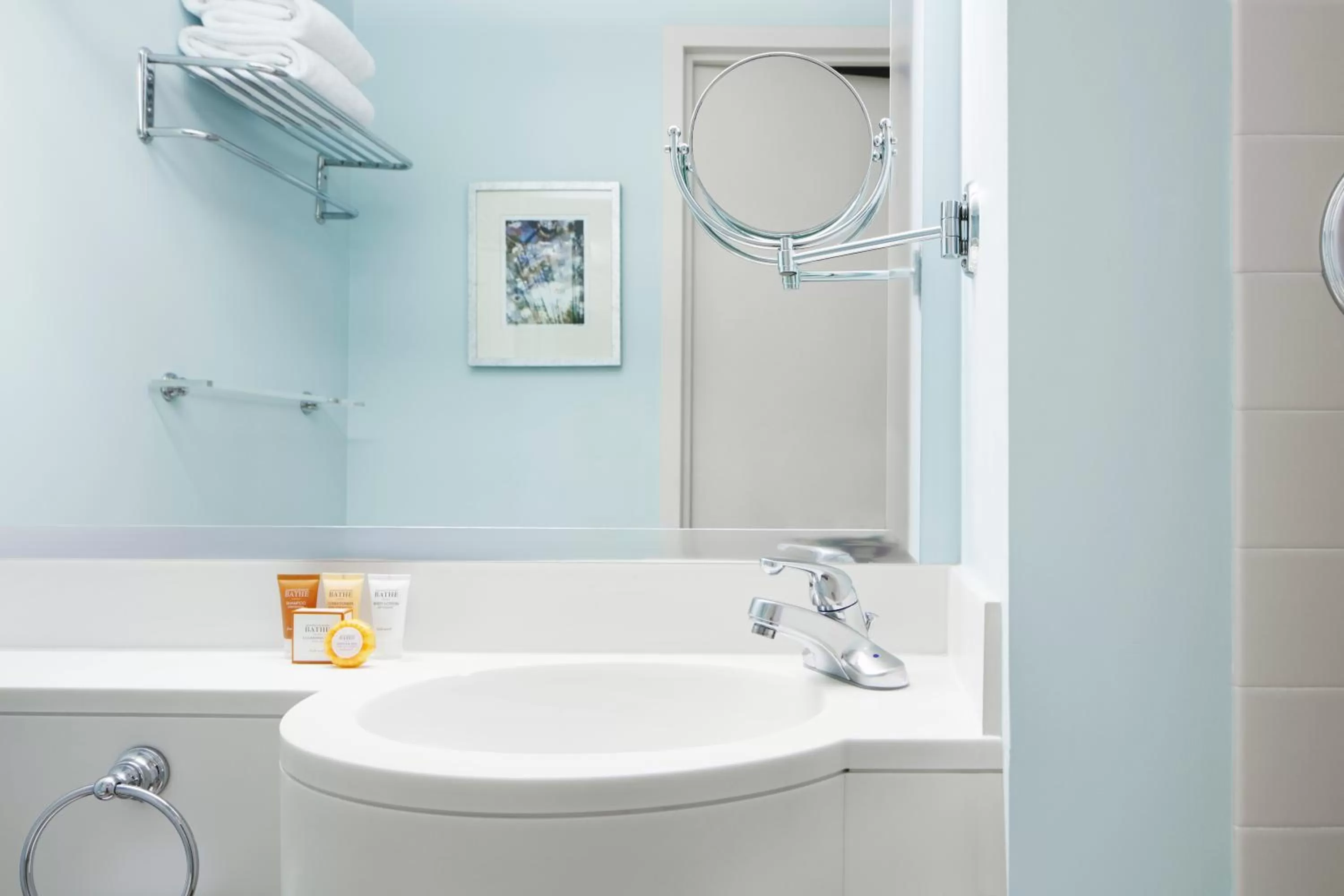 One-Bedroom Suite with Kitchenette  in Club Quarters Hotel Central Loop, Chicago