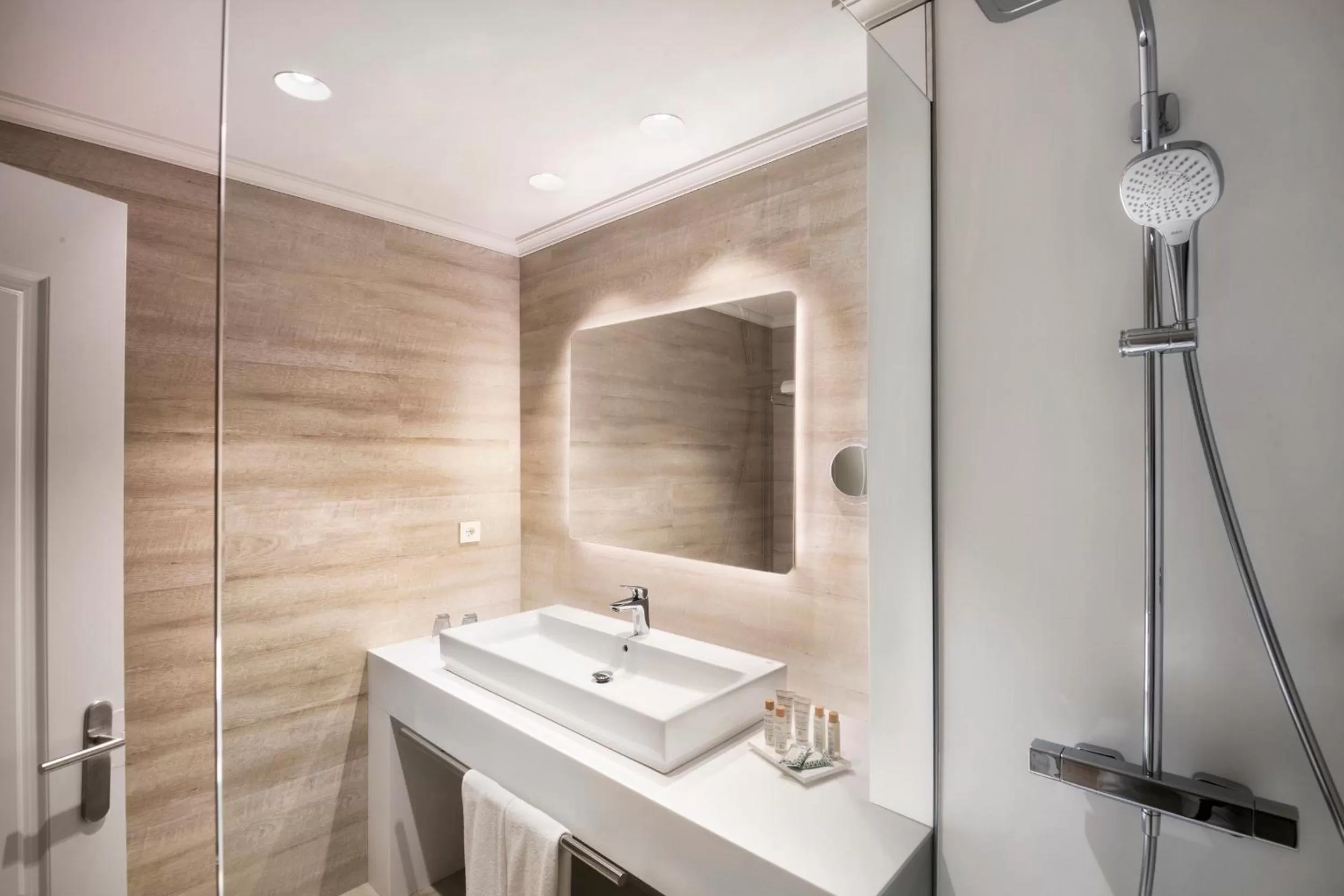 Bedroom in Salles Ciutat del Prat Barcelona Airport