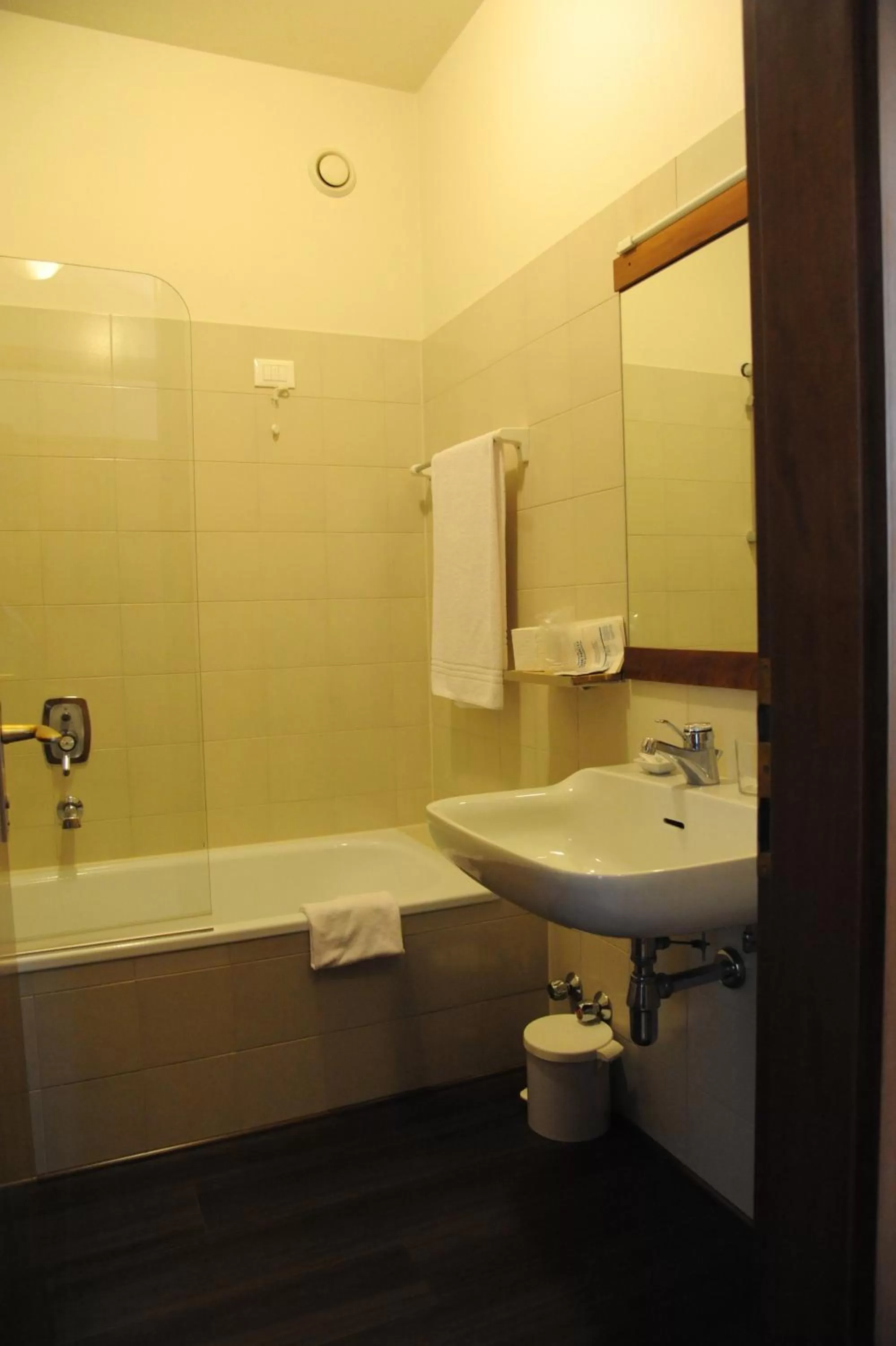 Bathroom in Albergo Al Sole