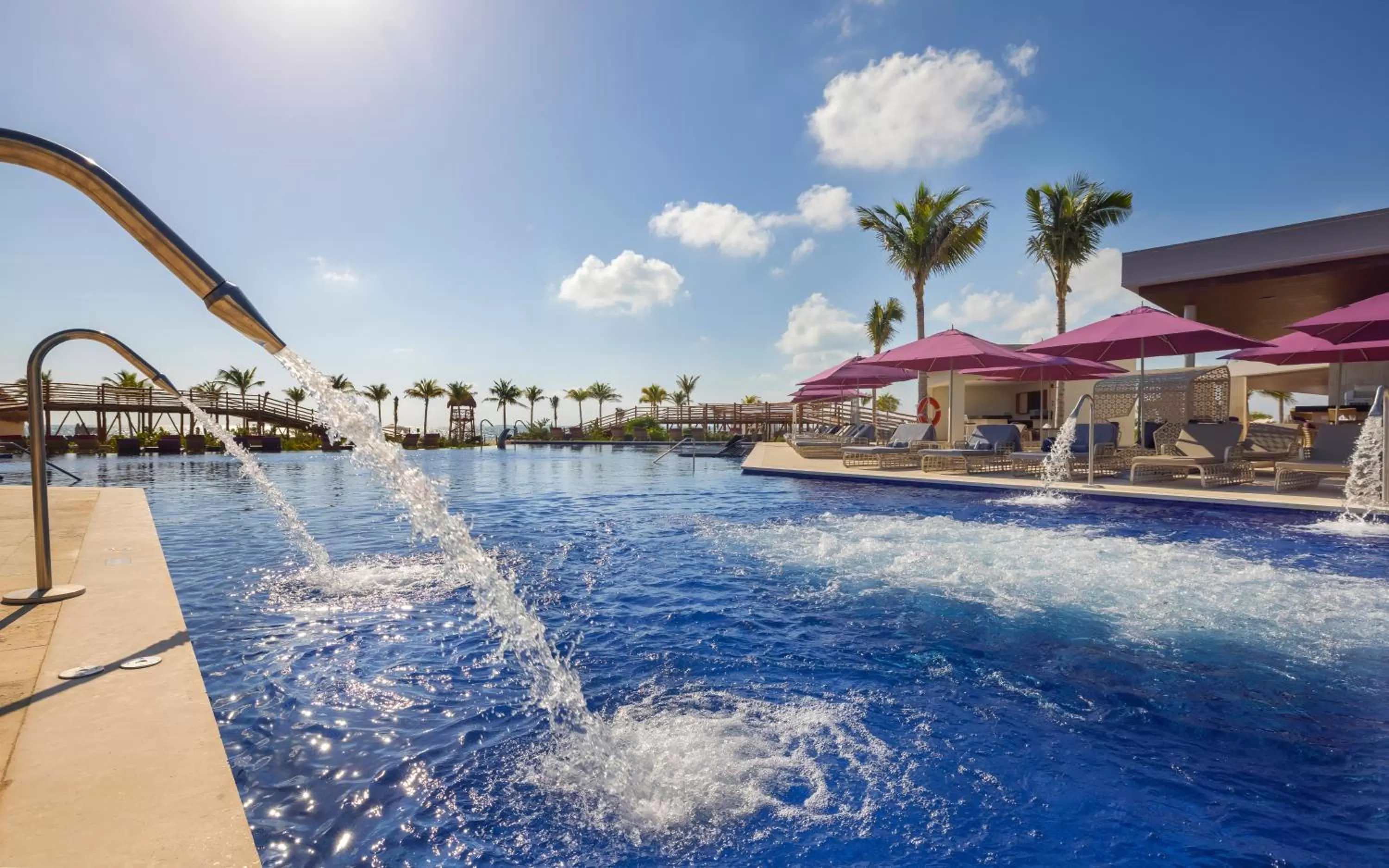 Swimming pool in Planet Hollywood Cancun by Royalton, An Autograph Collection All-Inclusive Resort