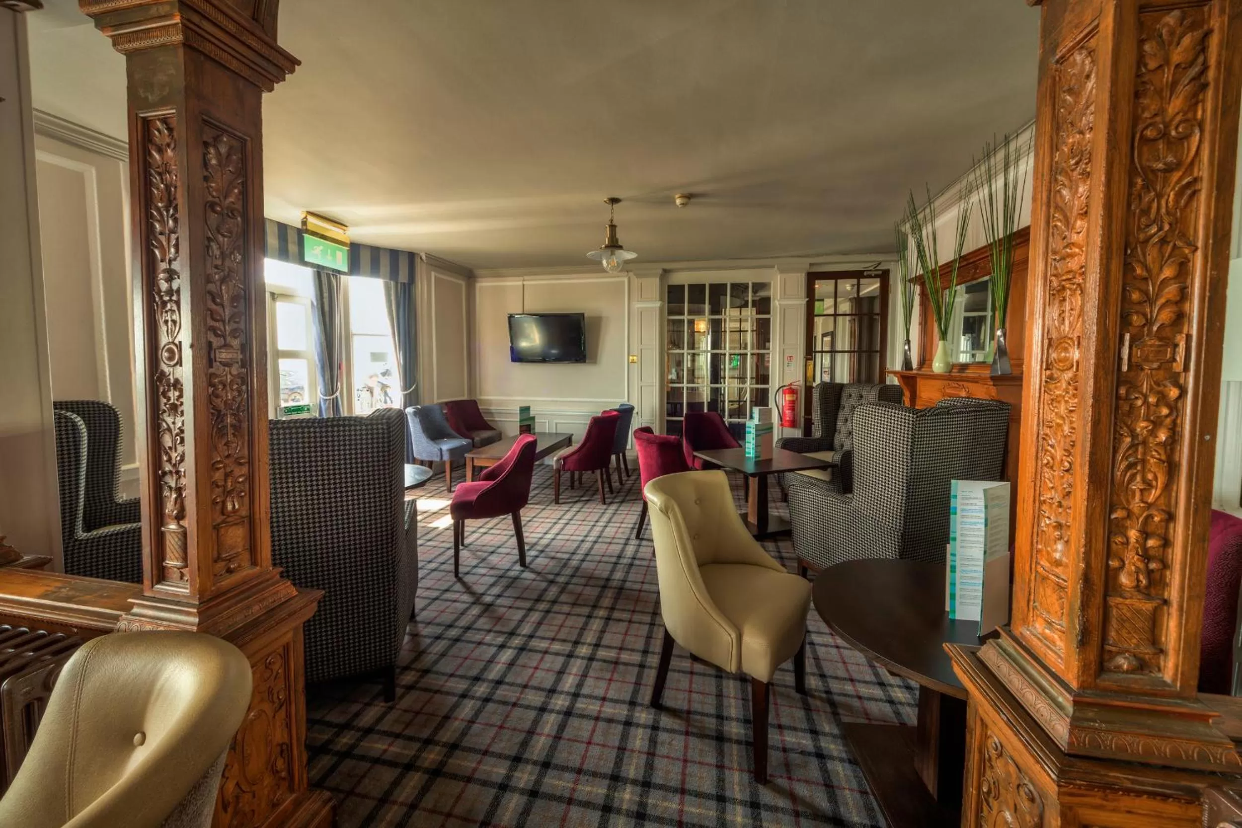 Lounge or bar in The Old Ship Hotel