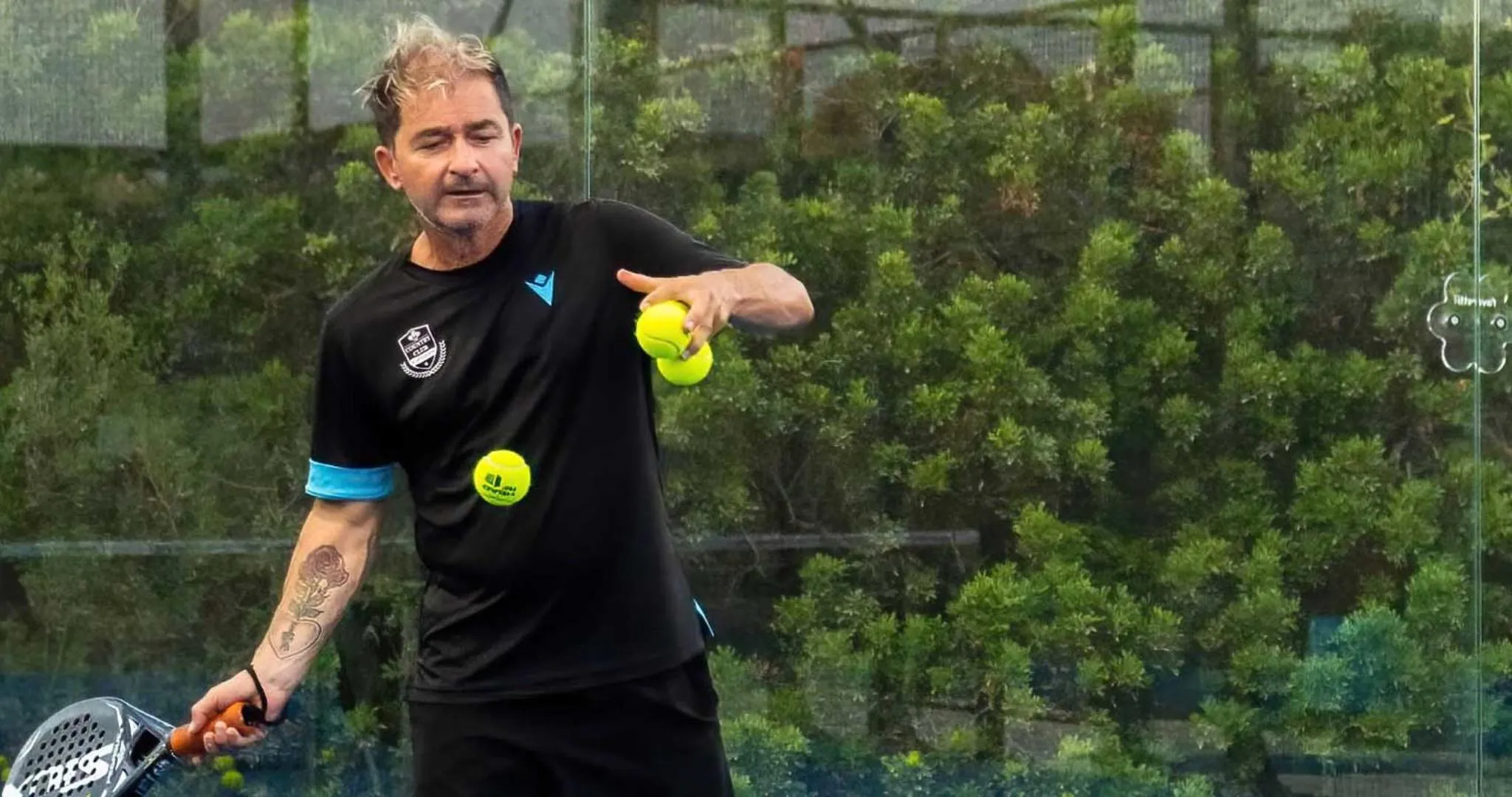 Tennis court in Residence Hotel Lu Nibareddu