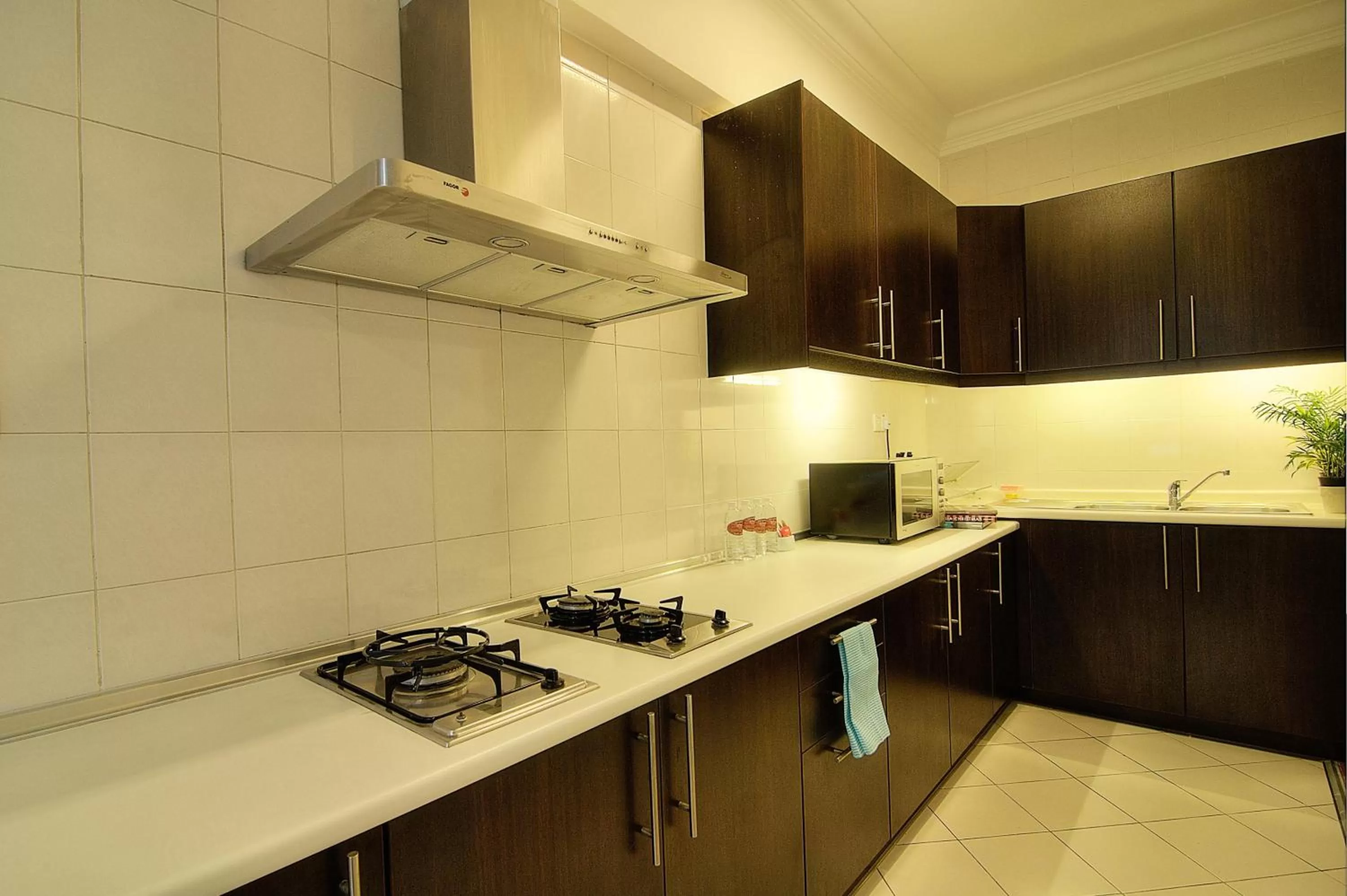 kitchen in Wedgewood Residences