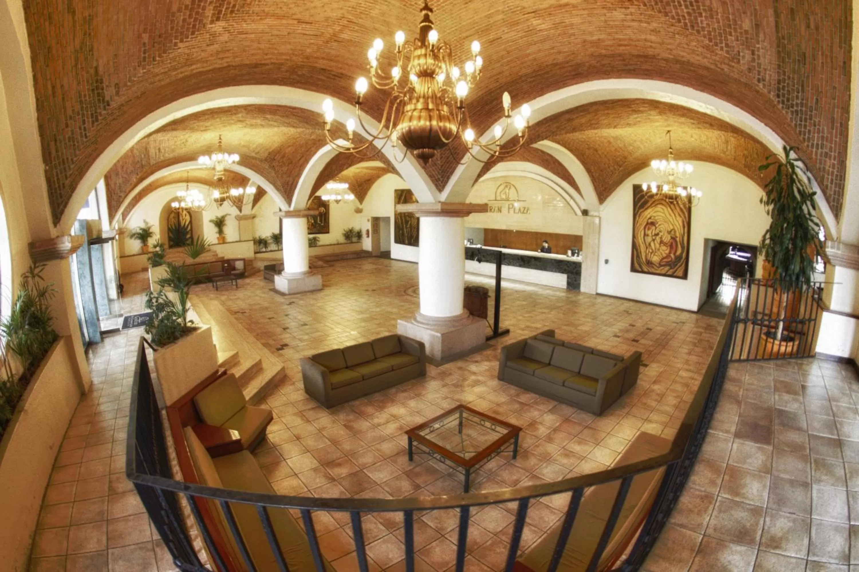 Day in Hotel Gran Plaza & Convention Center