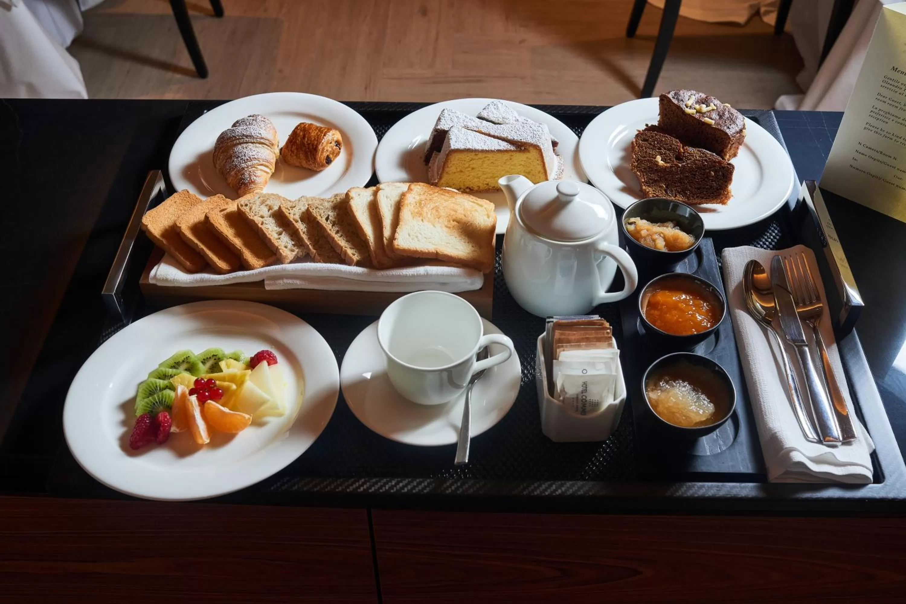 Breakfast in Hotel Commercio