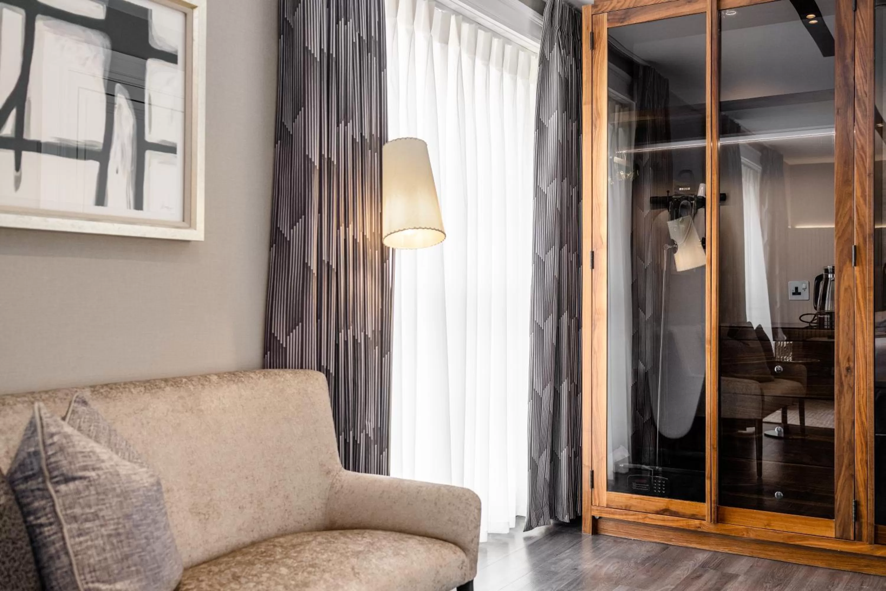 Seating area in No.4 Carlton