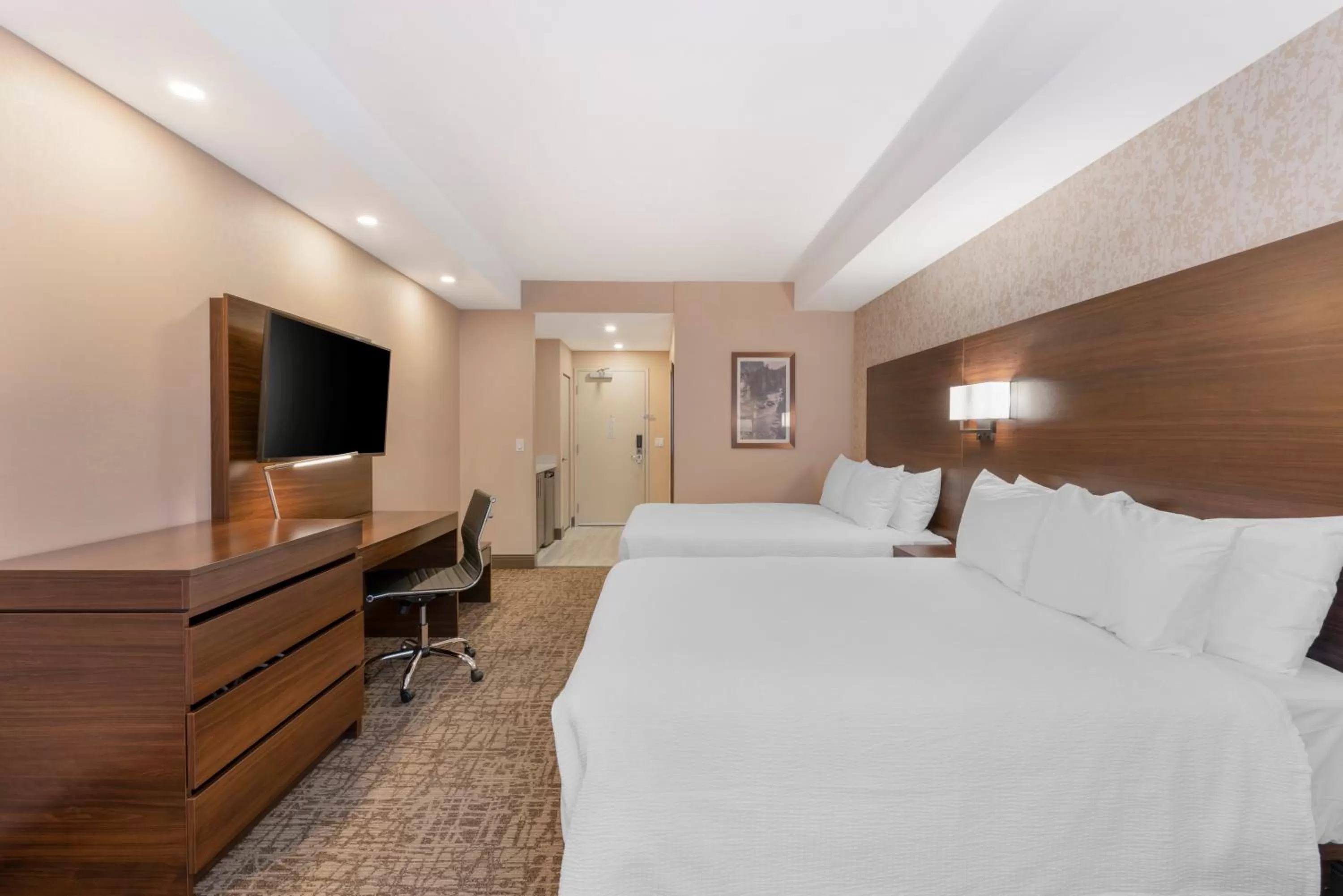 TV and multimedia, Bed in Best Western PLUS Mission City Lodge