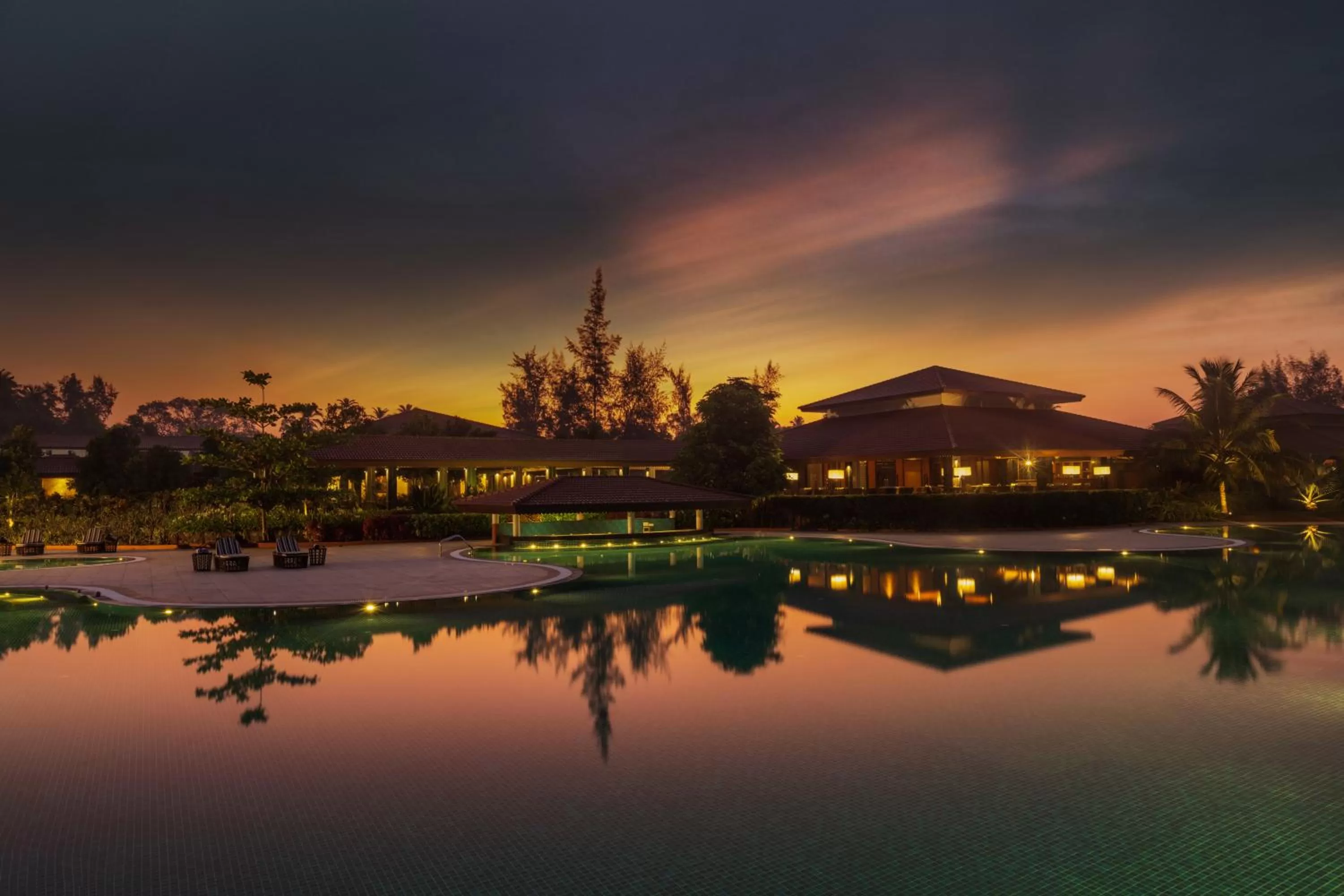 Swimming pool in Denissons Beach Resort, formerly Gamyam Retreat