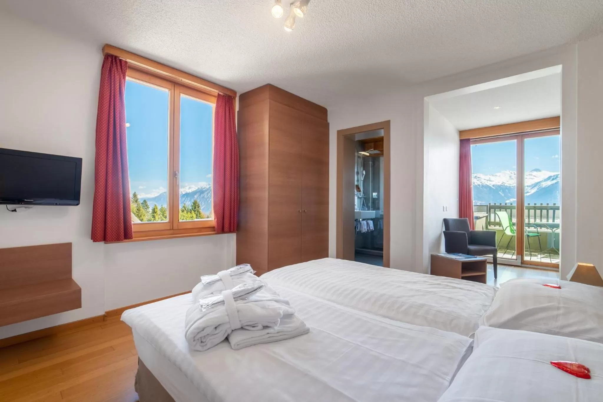 Property building, Bed in Boutique Hotel Art de Vivre & SPA