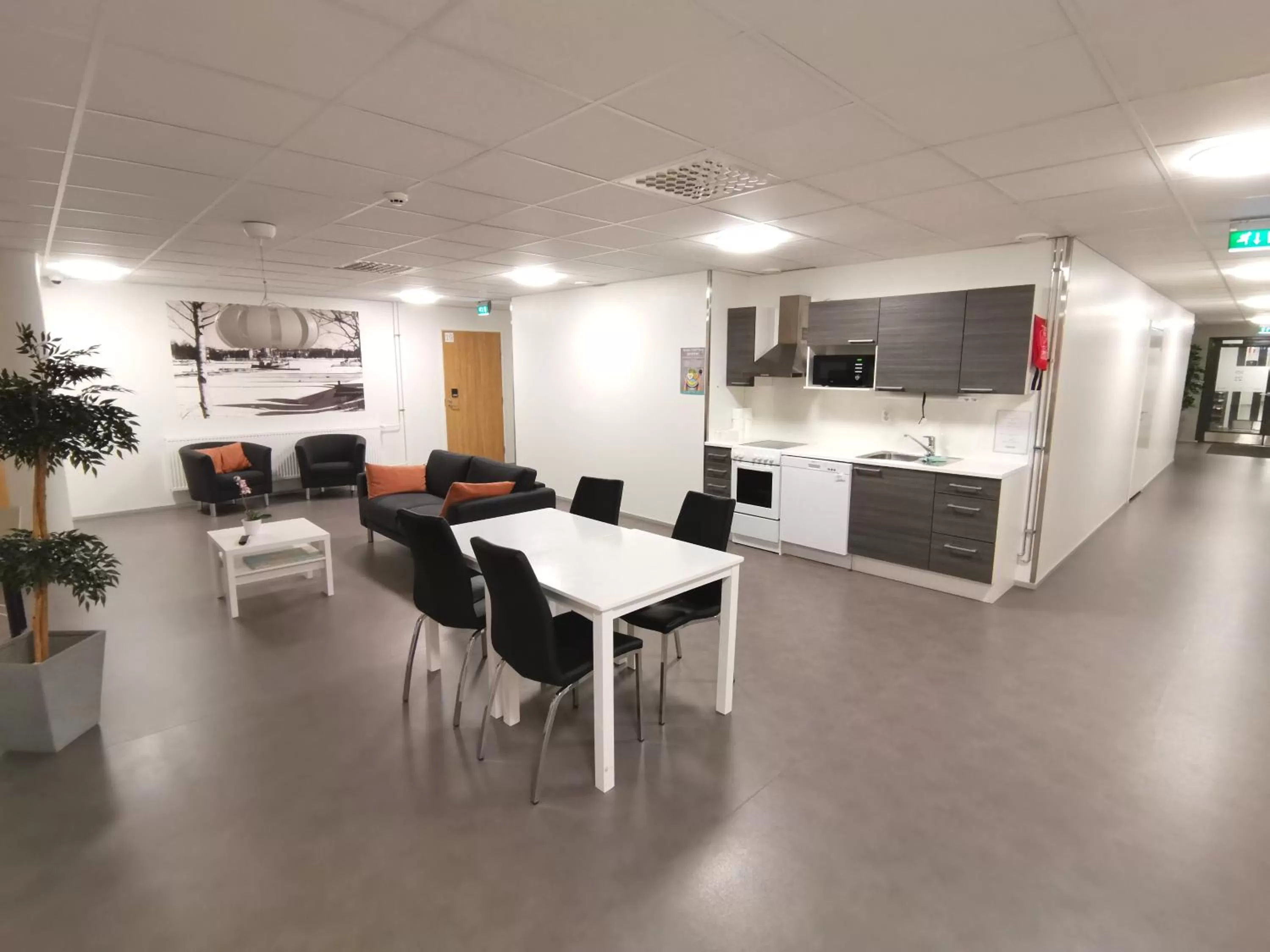 Communal lounge/ TV room in Forenom Aparthotel Raahe