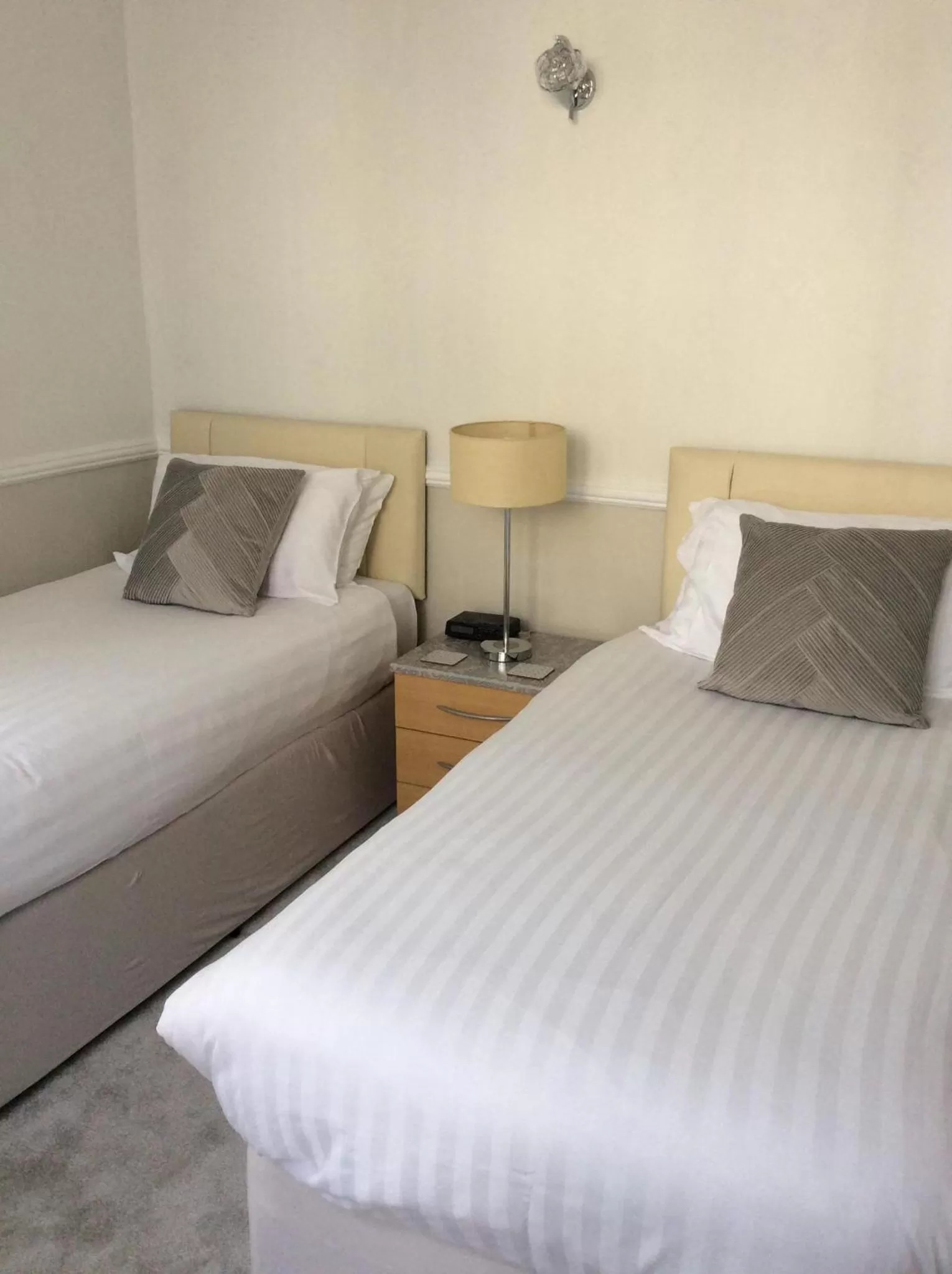 Bedroom, Bed in The Epperstone