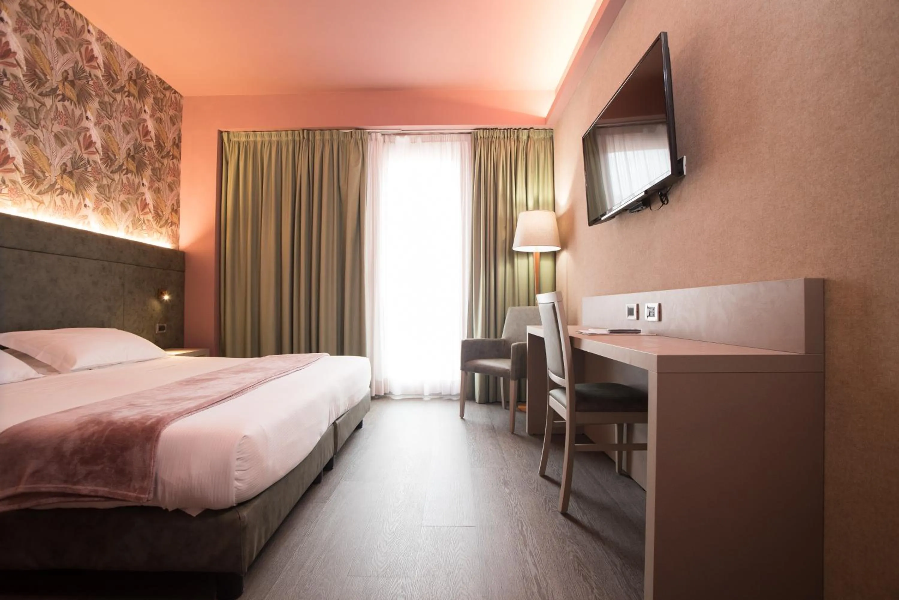 Bedroom, Bed in Hotel Ristorante Ala d'Oro