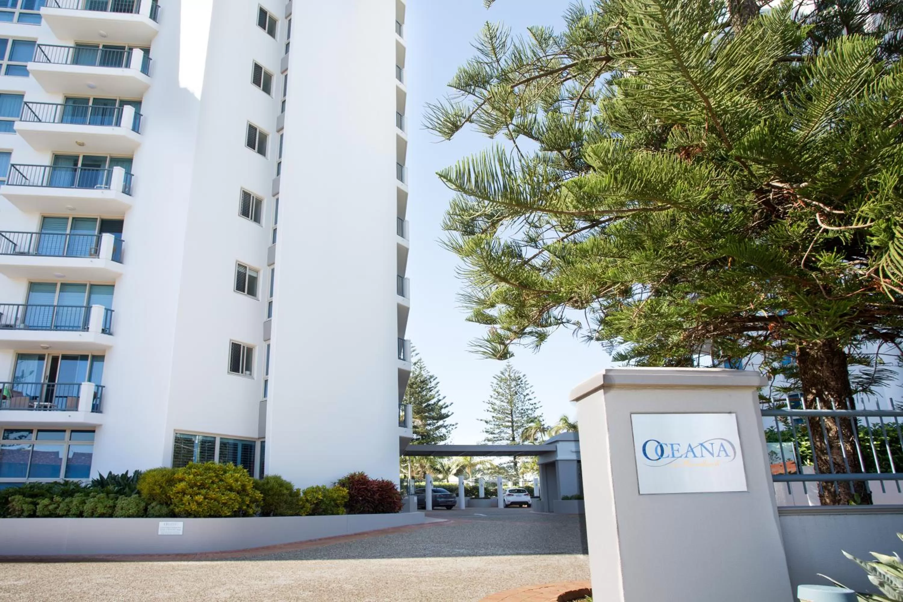 Facade/entrance in Oceana On Broadbeach