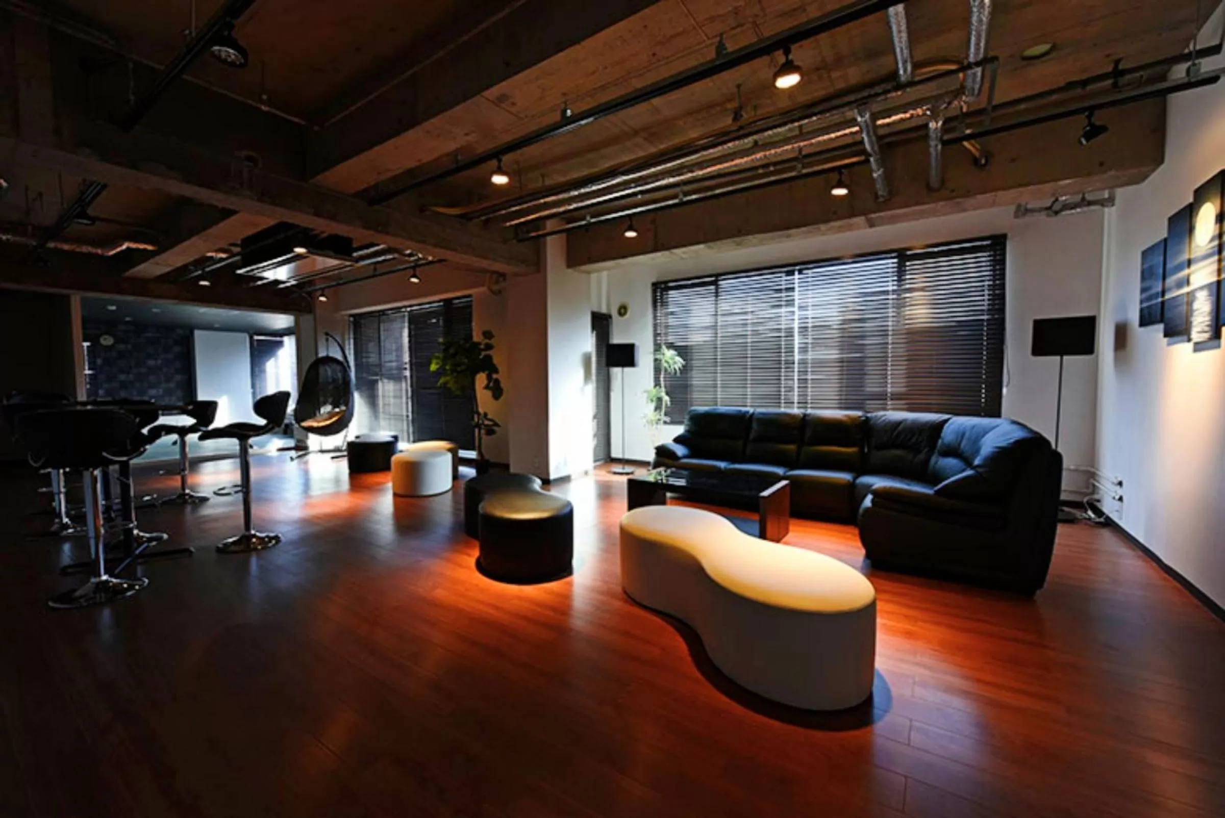 Living room, Lounge/Bar in Hostel PLEASURE MARUYAMA