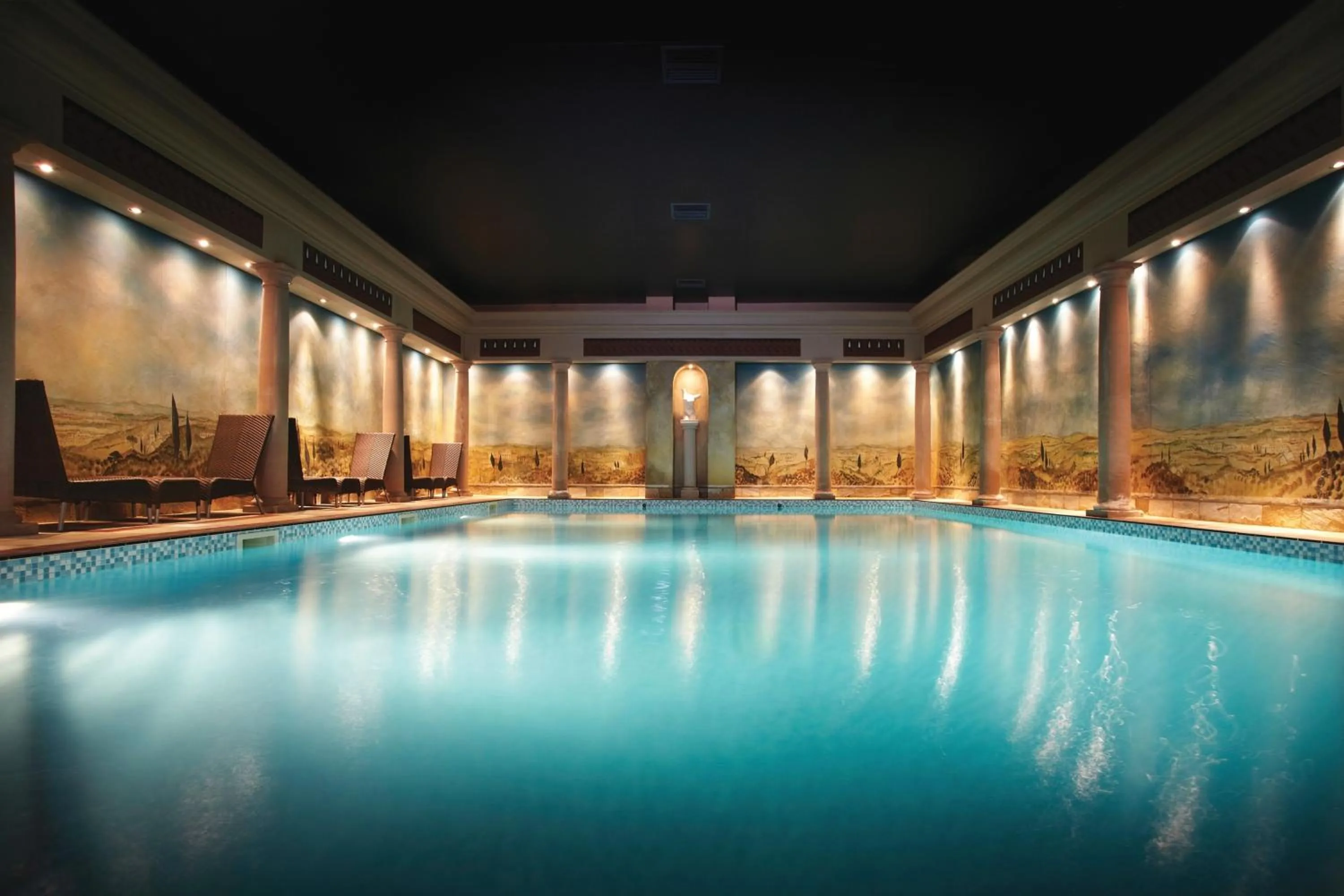 Swimming pool in Rowhill Grange Hotel & Utopia Spa