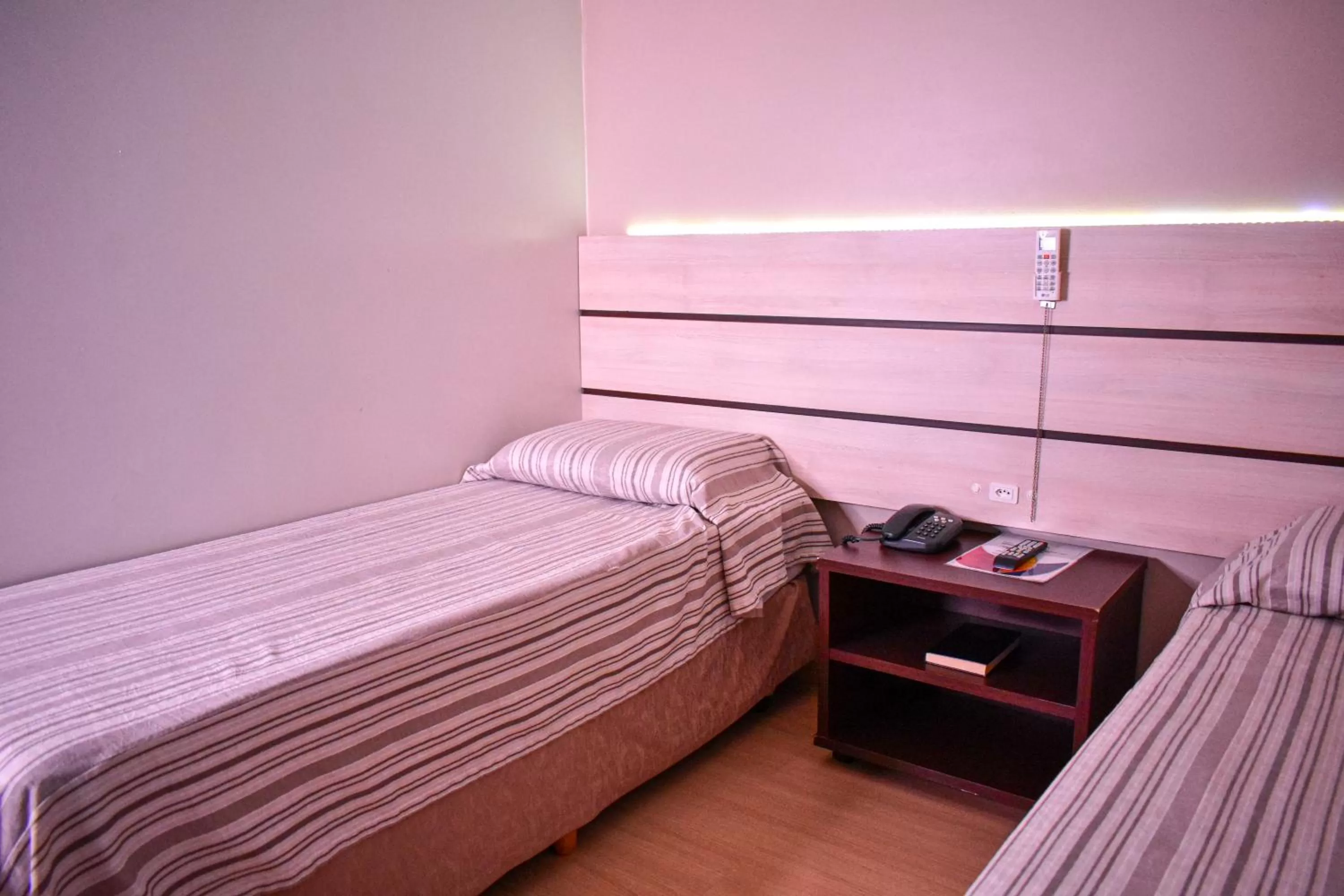 Bed in Barigui Park Hotel