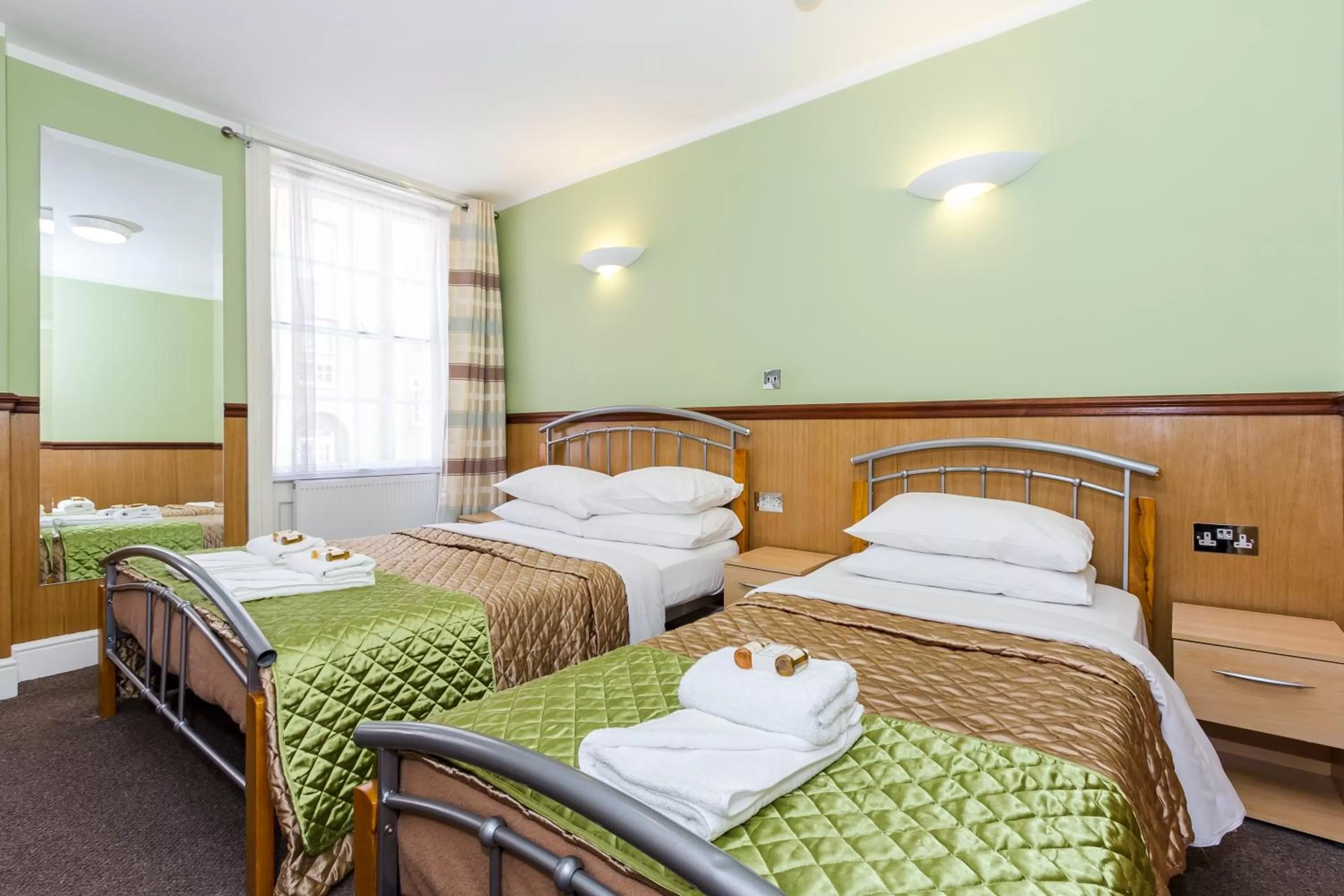 Triple Room in Gower House Hotel