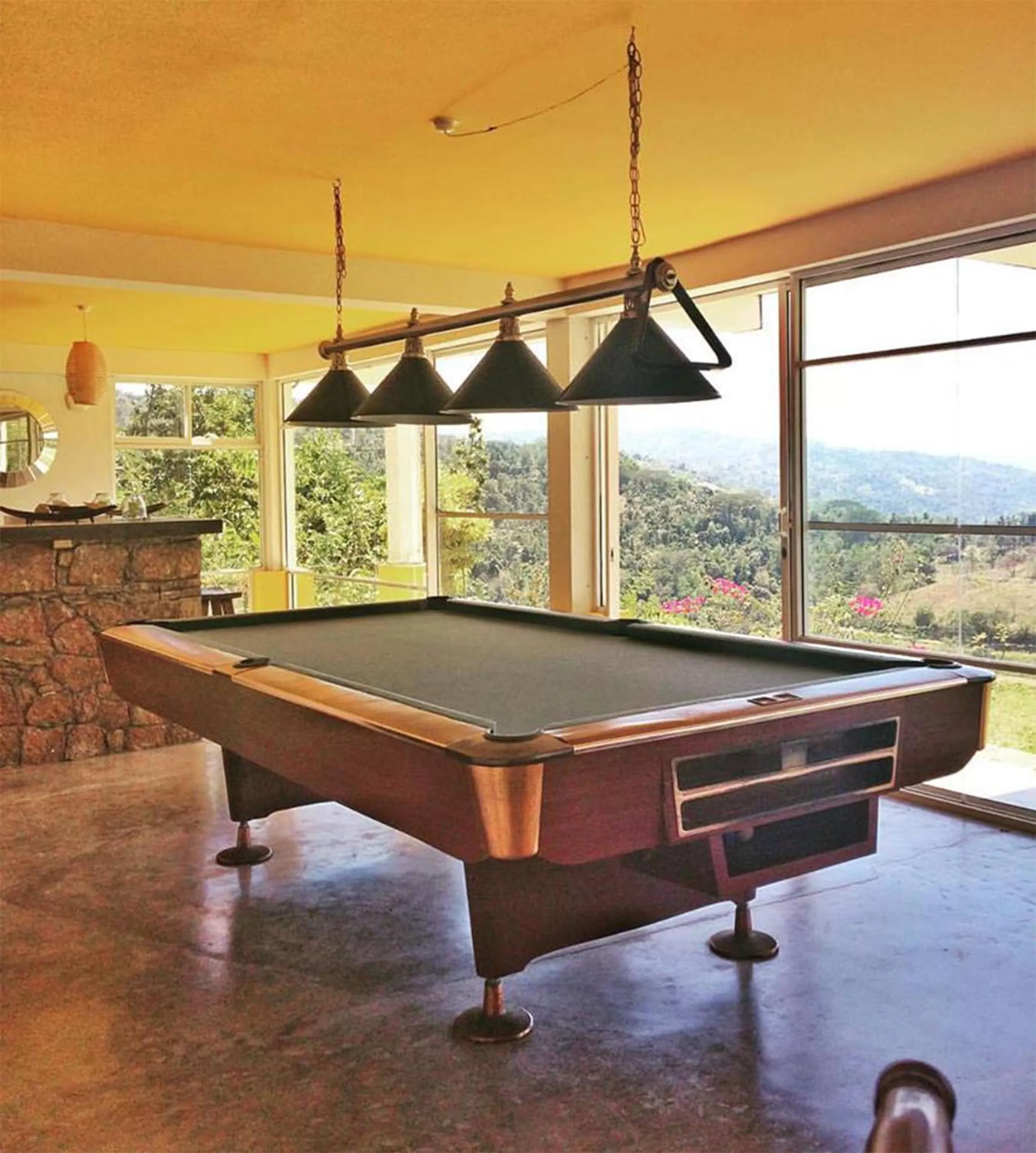 Billiard in Sky Lodge