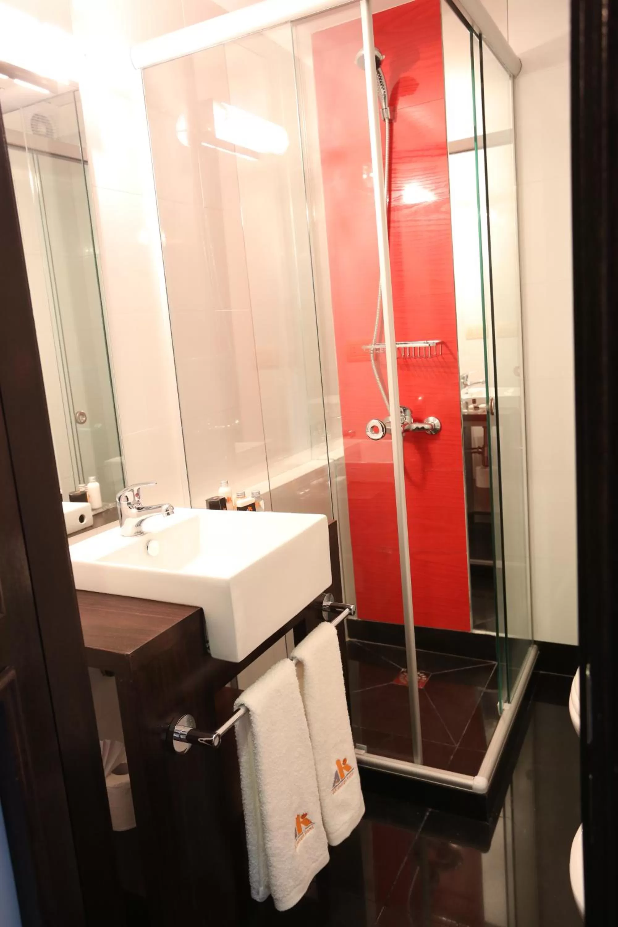 Bathroom in Puerto Mercado Hotel