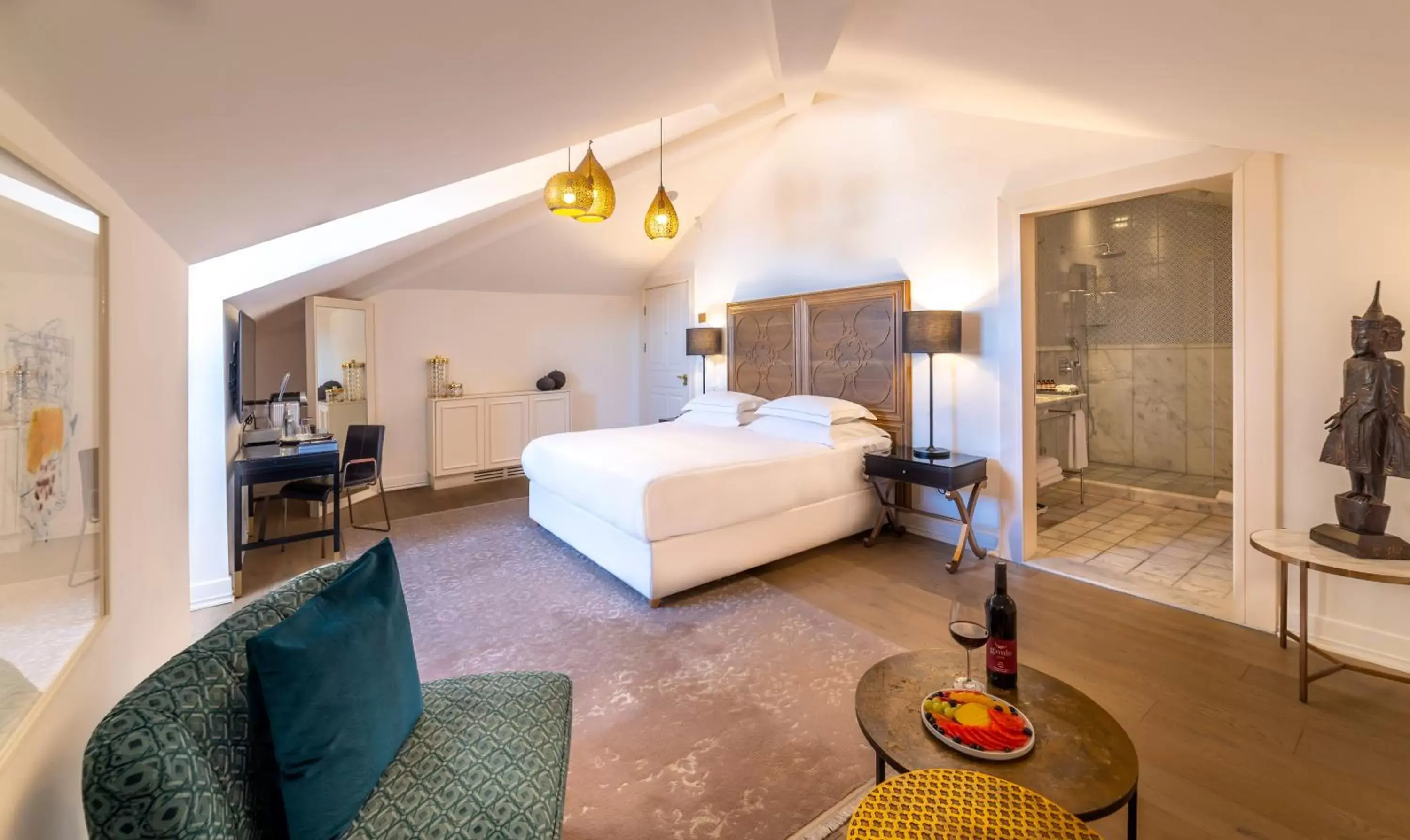 Attic Suite (Access By Stairs Only) - single occupancy in The Drisco Hotel Tel Aviv - Relais & Châteaux Attic Suite (Access By Stairs Only) - single occupancy in The Drisco Hotel Tel Aviv - Relais & Châteaux